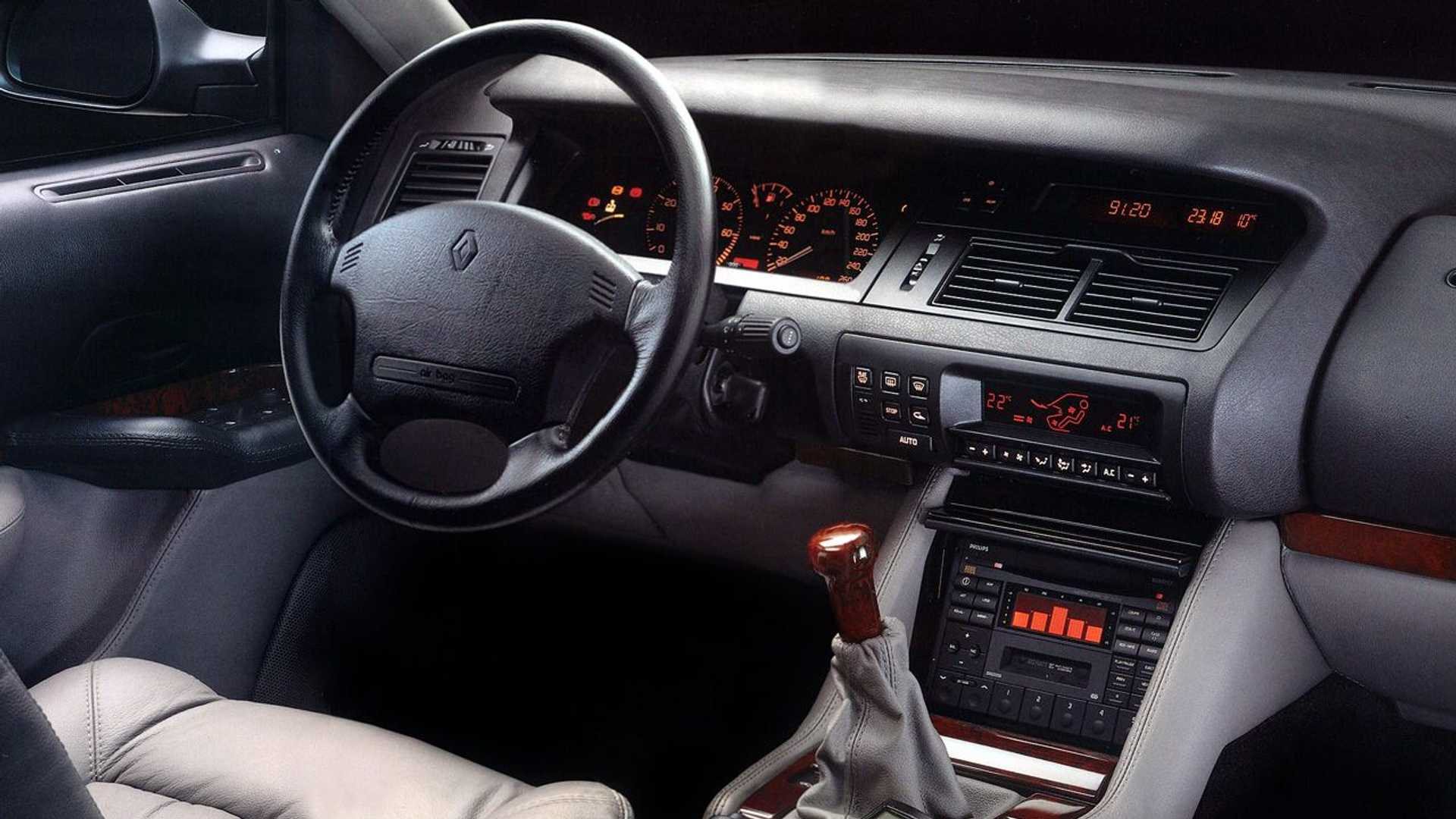 RENAULT SAFRANE: UM SEDAN QUE FOI O CARRO-CHEFE DA MARCA, foto 14