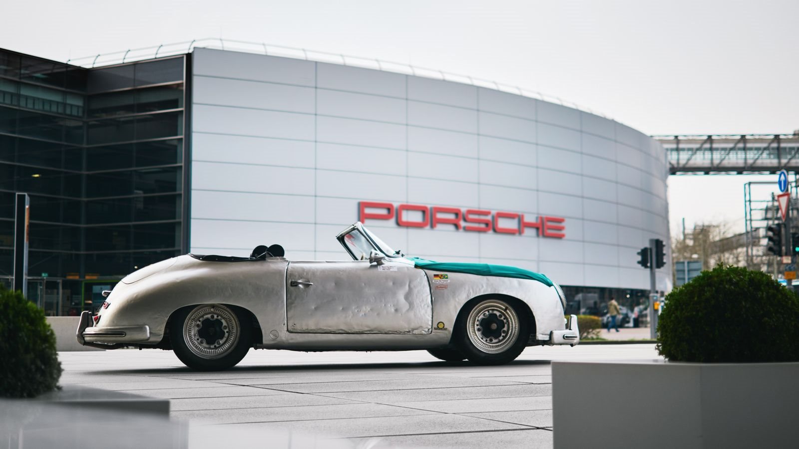 PORSCHE 356: O ‘VELHO ZUZA’ VOLTA PARA CASA, foto 2