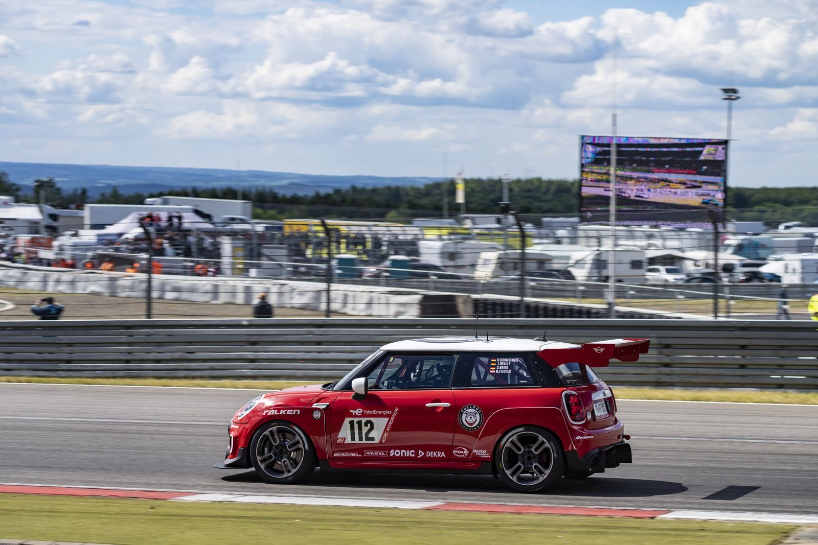 BRAVO ESFORÇO DO MINI JOHN COOPER WORKS NAS LENDÁRIAS 24 HORAS DE NÜRBURGRING, foto 5