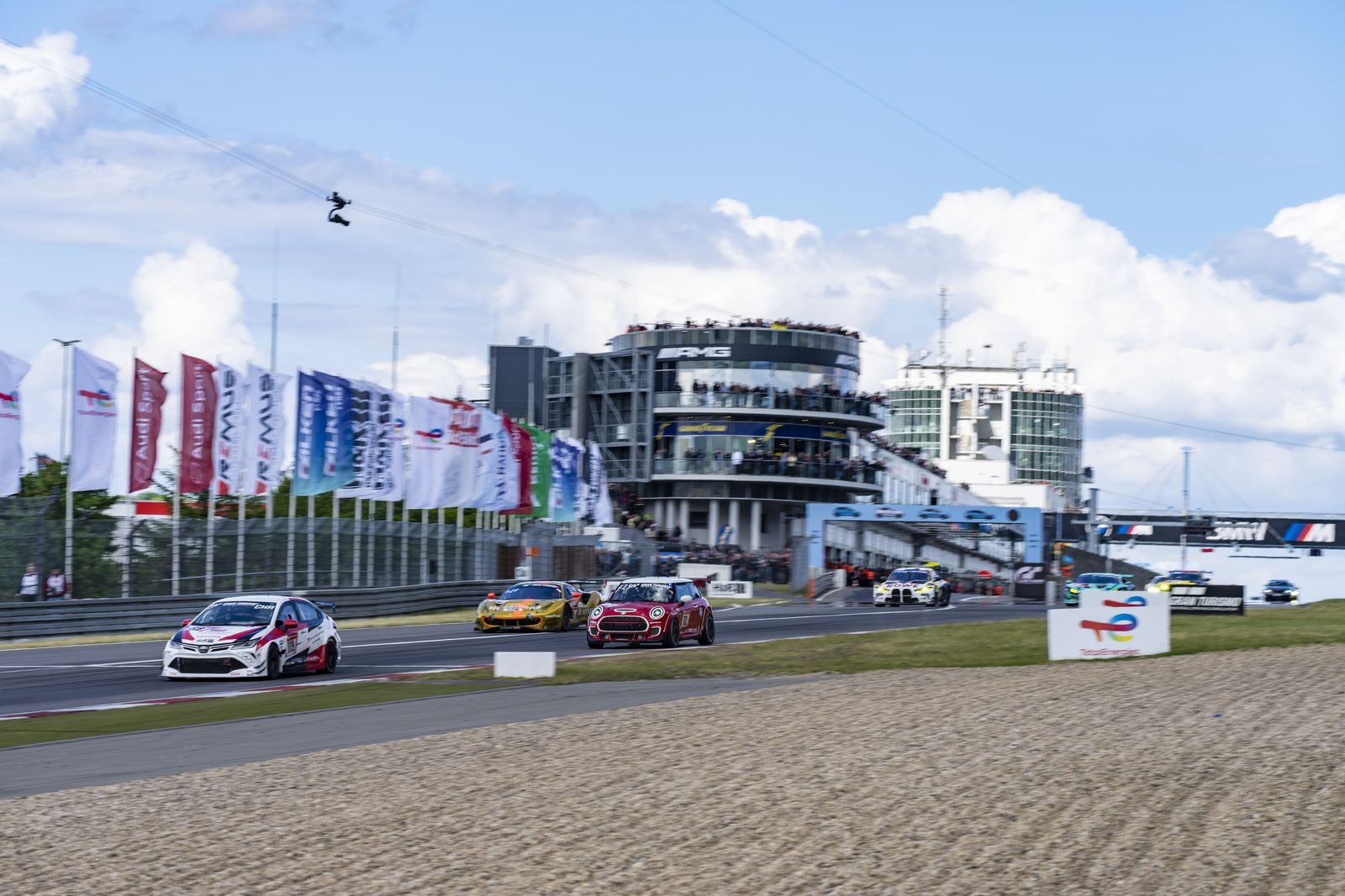 BRAVO ESFORÇO DO MINI JOHN COOPER WORKS NAS LENDÁRIAS 24 HORAS DE NÜRBURGRING, foto 7