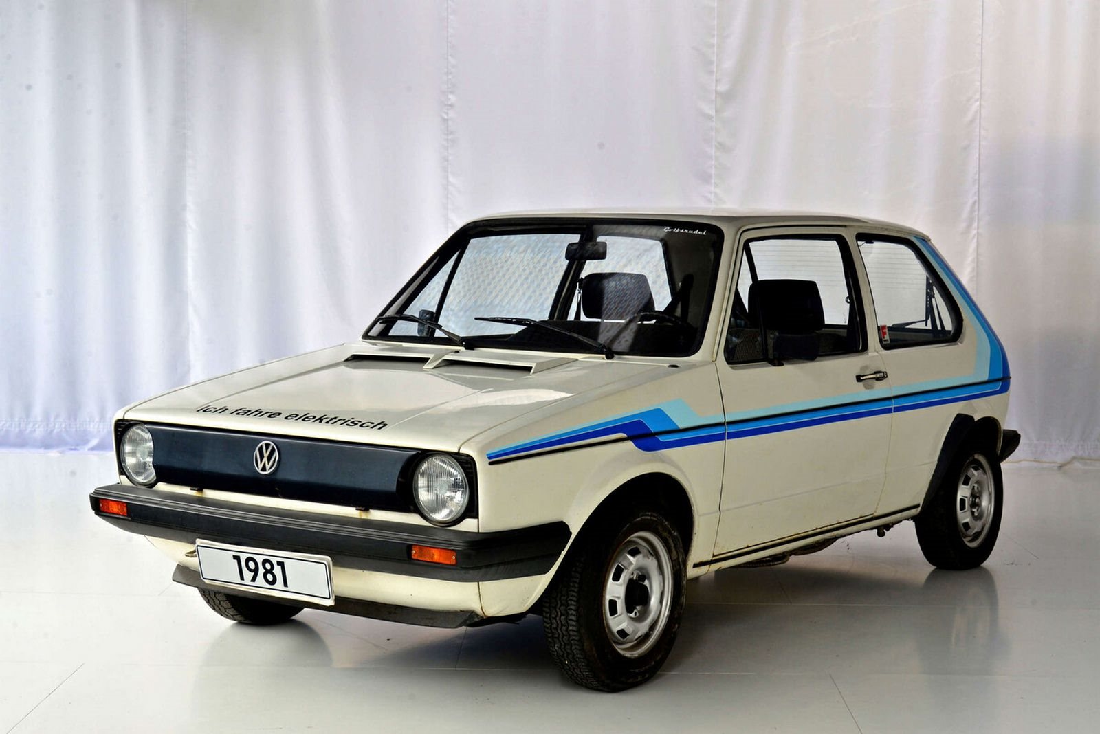 VOLKSWAGEN GOLF CITY STROMER: OS GOLF ELÉTRICOS NÃO NASCERAM NOS ANOS 2000, JÁ EXISTIAM DESDE OS ANOS 70, foto 1