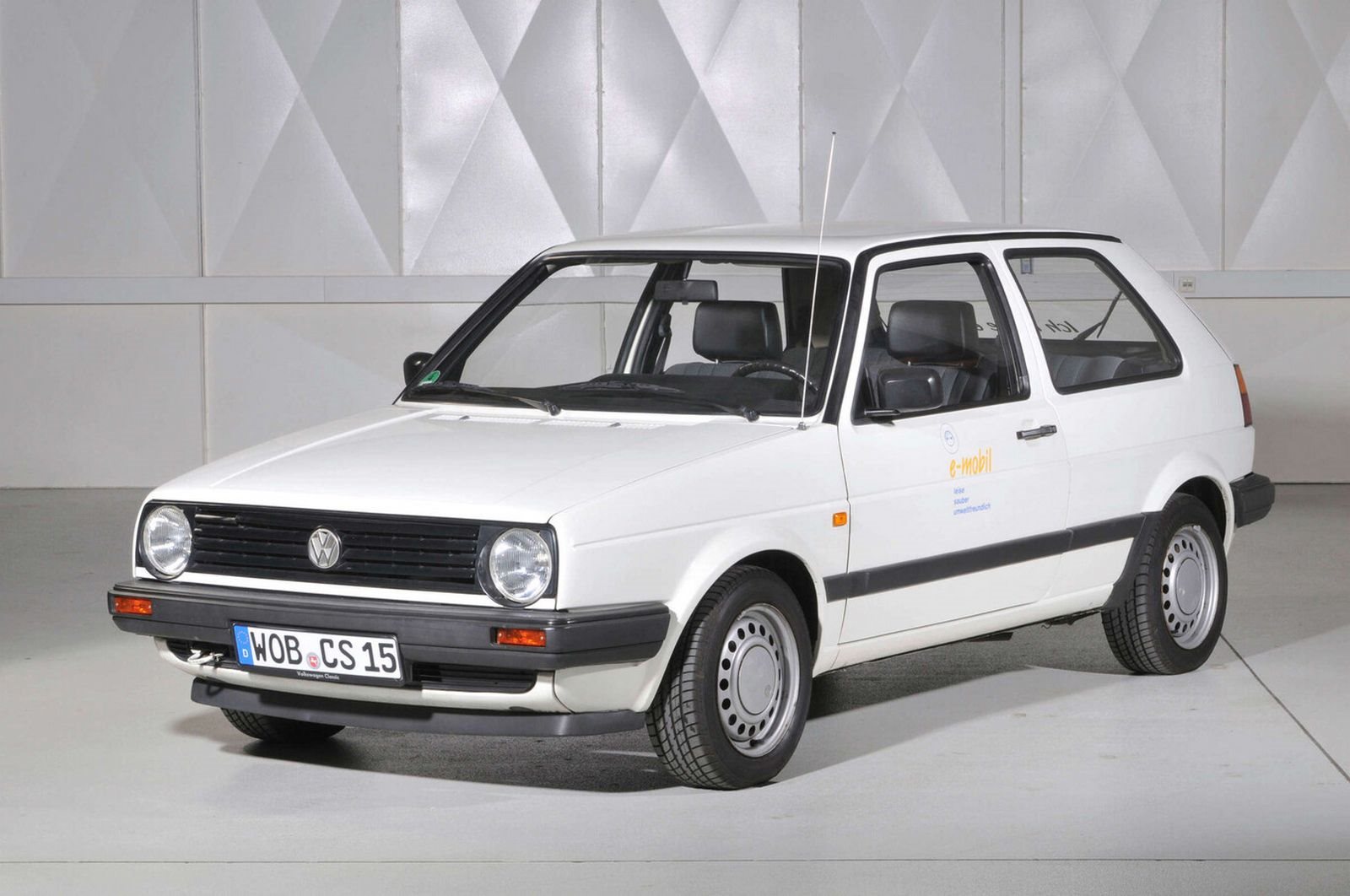 VOLKSWAGEN GOLF CITY STROMER: OS GOLF ELÉTRICOS NÃO NASCERAM NOS ANOS 2000, JÁ EXISTIAM DESDE OS ANOS 70, foto 3