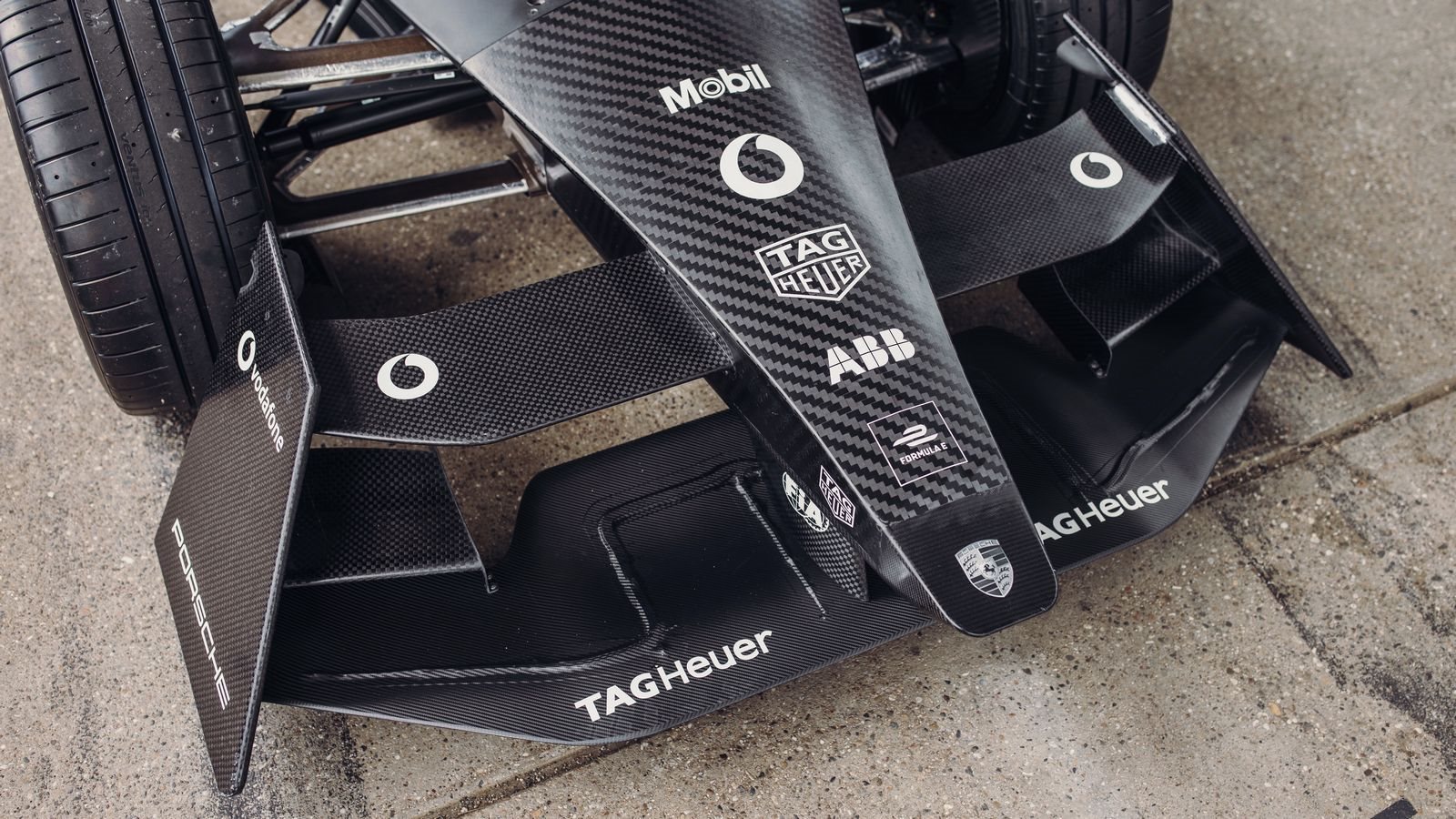 O NOVO MONOLUGAR ELÉTRICO GEN3 DA PORSCHE JÁ RODA EM CIRCUITO, foto 7