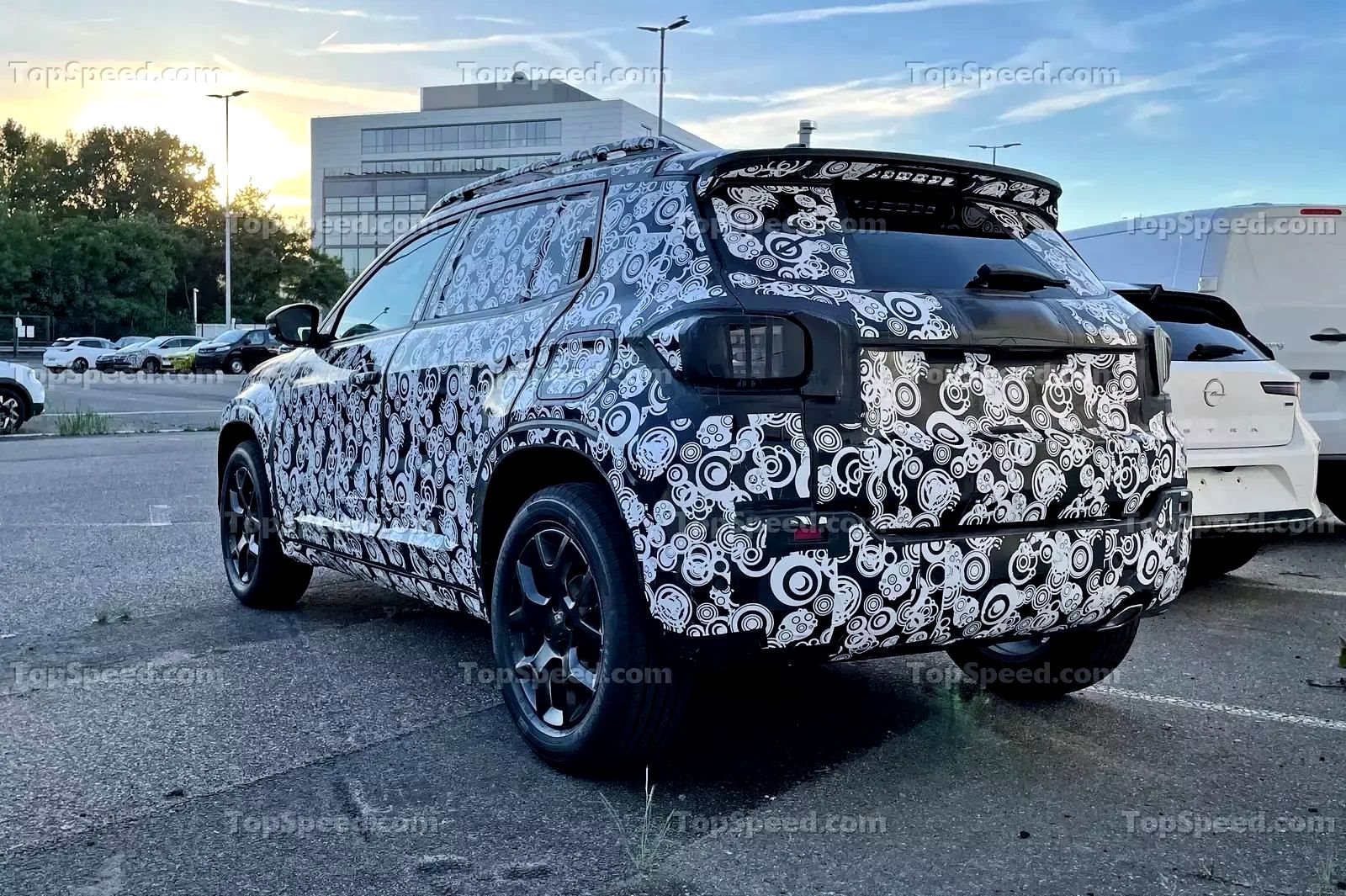 JEEP JÁ ESTÁ TRABALHANDO EM SEU NOVO SUV: UM CROSSOVER MENOR QUE O RENEGADE, foto 11