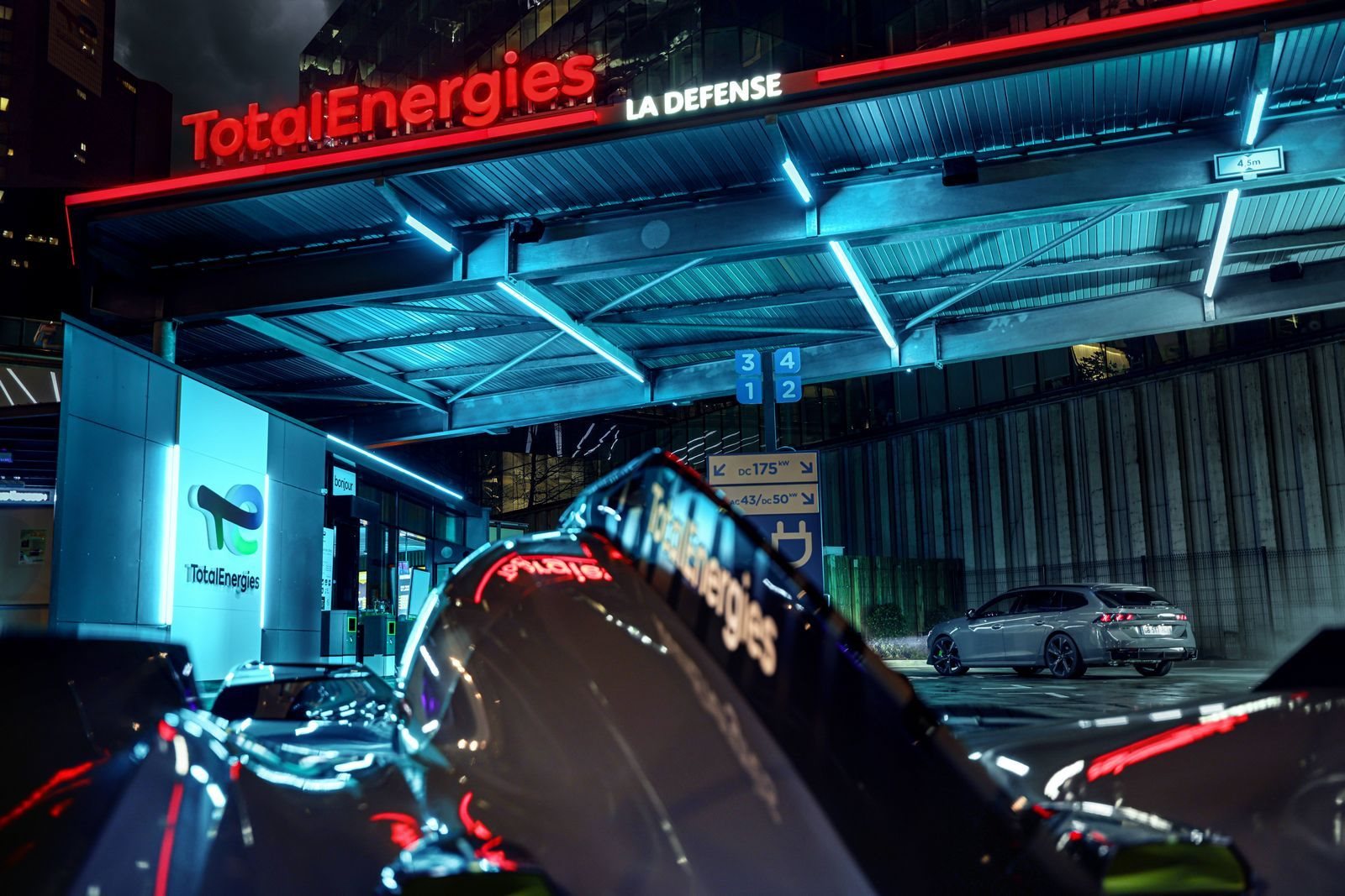 9X8 HYPERCAR: TOTALMENTE ELETRIFICADO PELA PEUGEOT, foto 5