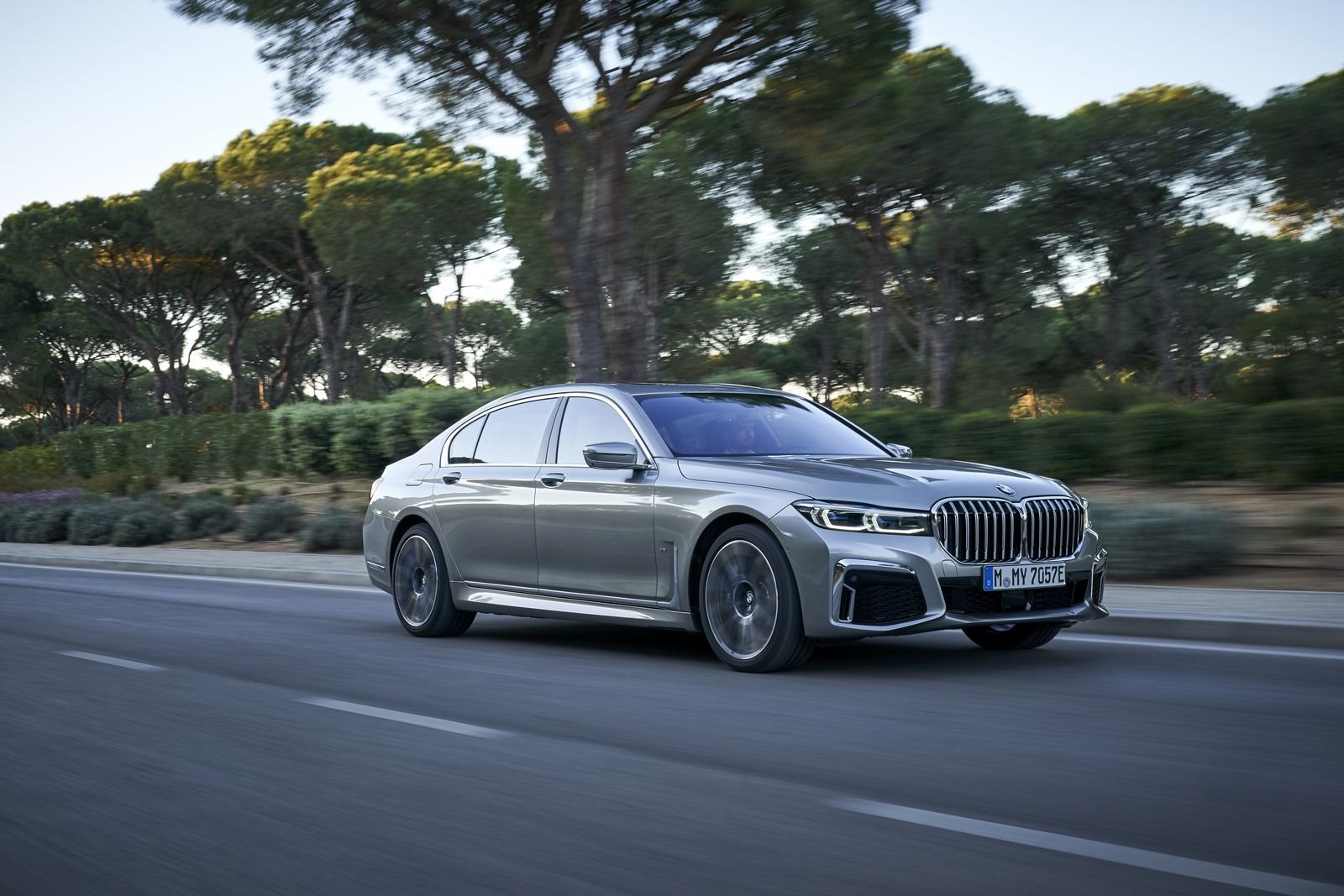 A HISTÓRIA DO BMW SÉRIE 7, foto 2