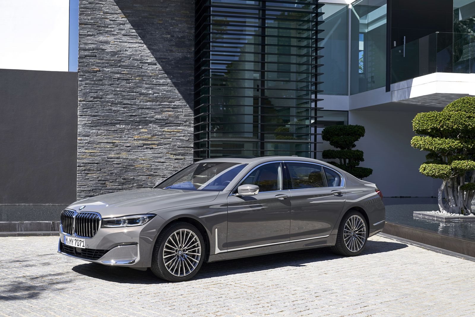 A HISTÓRIA DO BMW SÉRIE 7, foto 3