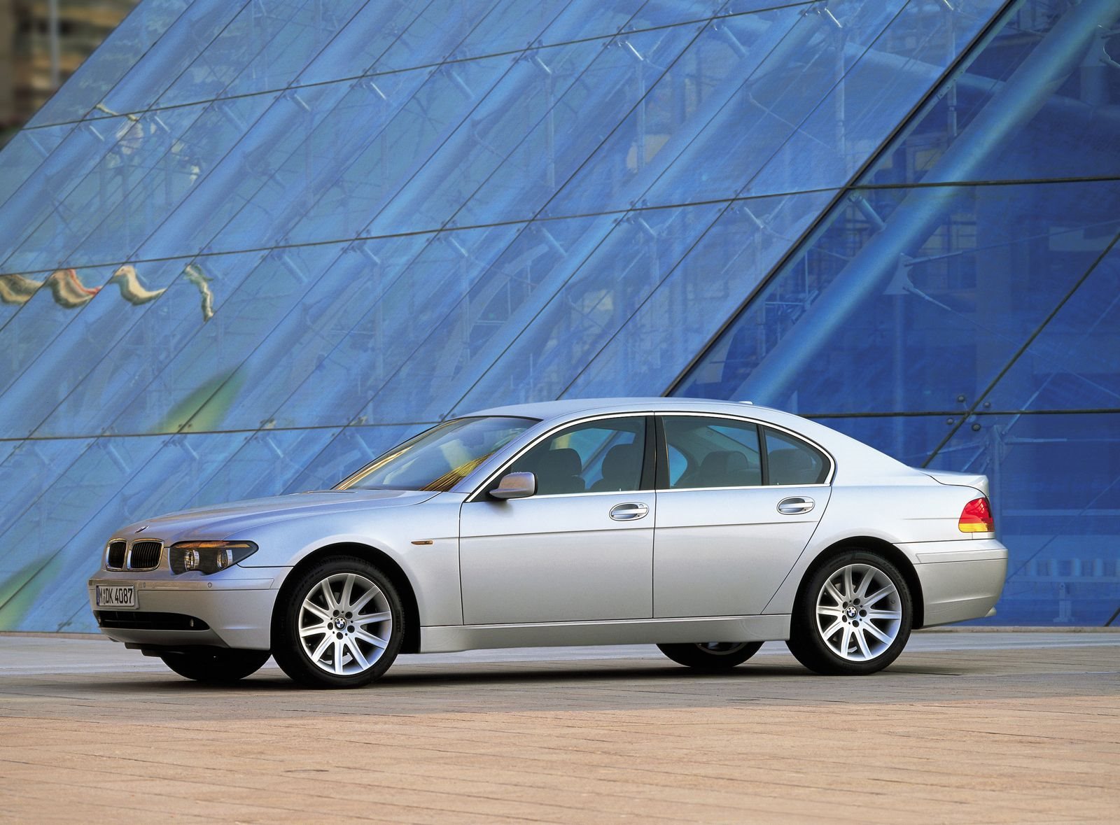 A HISTÓRIA DO BMW SÉRIE 7, foto 17