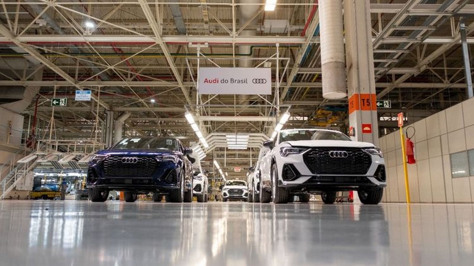 AUDI DO BRASIL RETOMA PRODUÇÃO NACIONAL NO PARANÁ COM Q3 E Q3 SPORTBACK 2.0 QUATTRO, foto 1