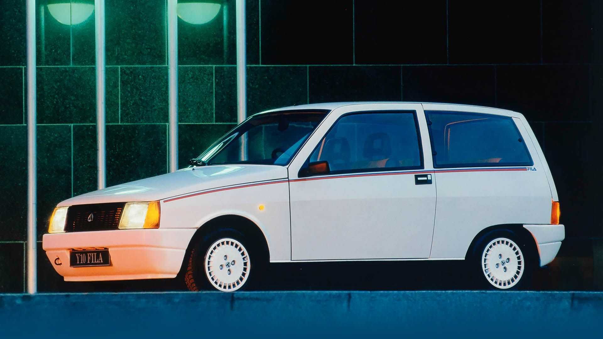 LANCIA Y10: UM PEQUENO UTILITÁRIO COM CERTO AR PREMIUM, foto 4