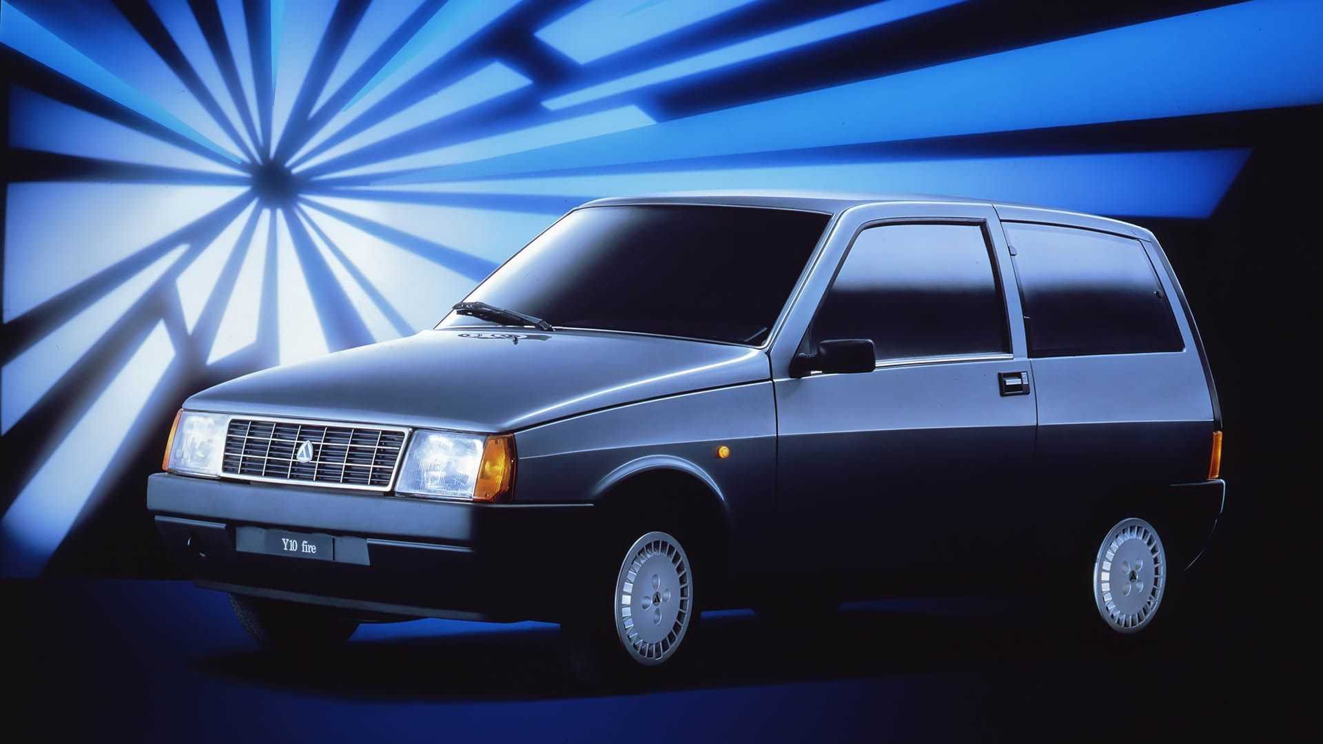LANCIA Y10: UM PEQUENO UTILITÁRIO COM CERTO AR PREMIUM, foto 18