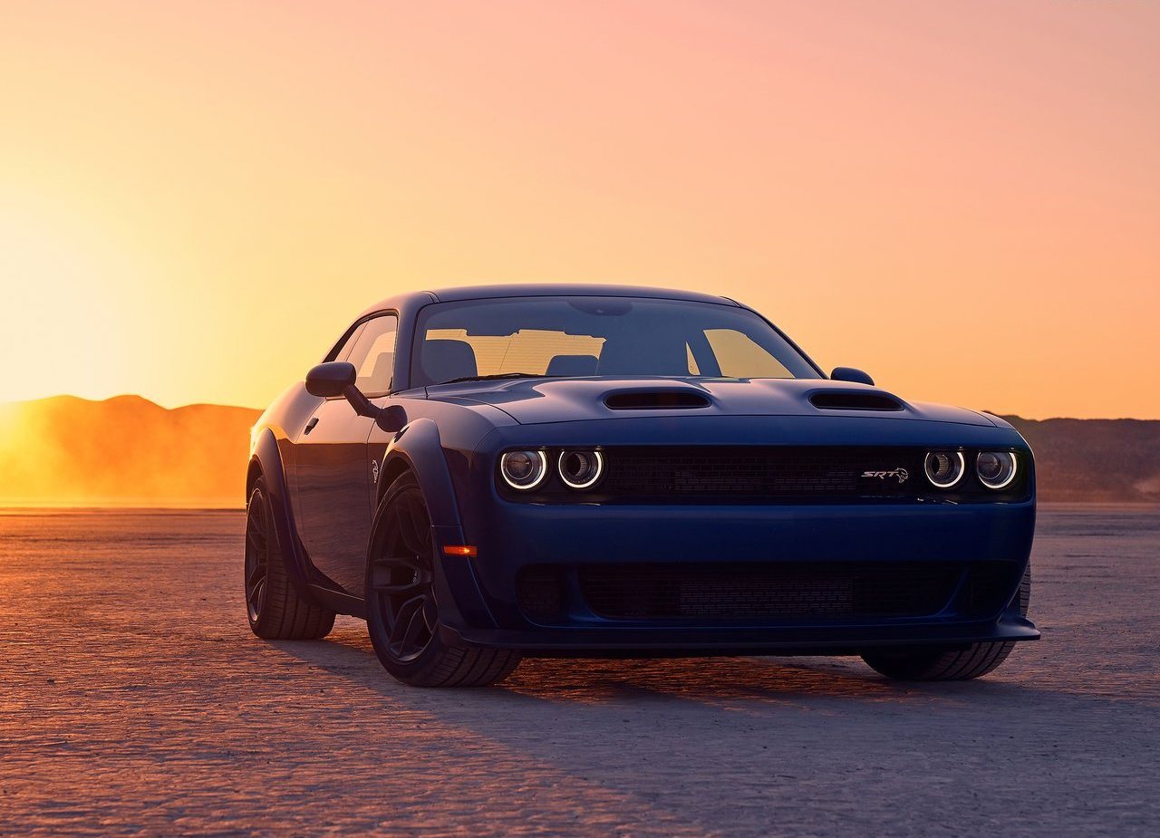 DODGE PREPARA UM CHALLENGER COM 909 CV ALIMENTADO COM E85, foto 1