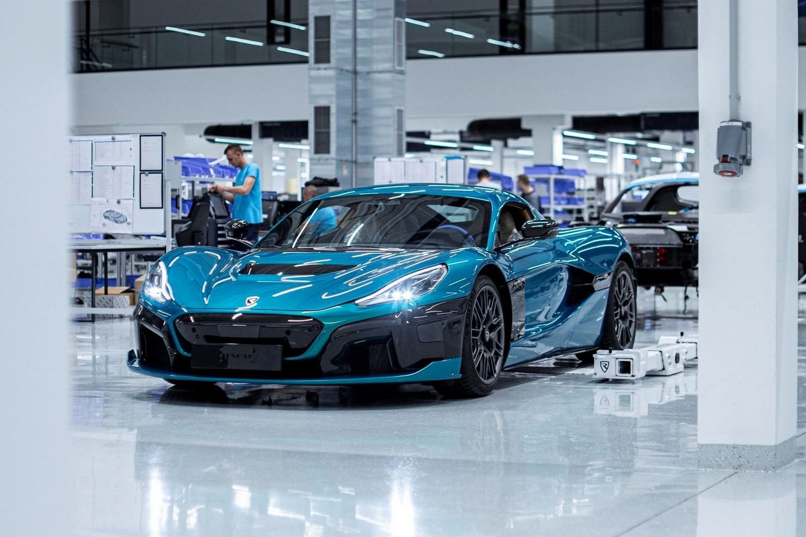PRIMEIRO RIMAC NEVERA ESTÁ PRONTO PARA AS RUAS, foto 3