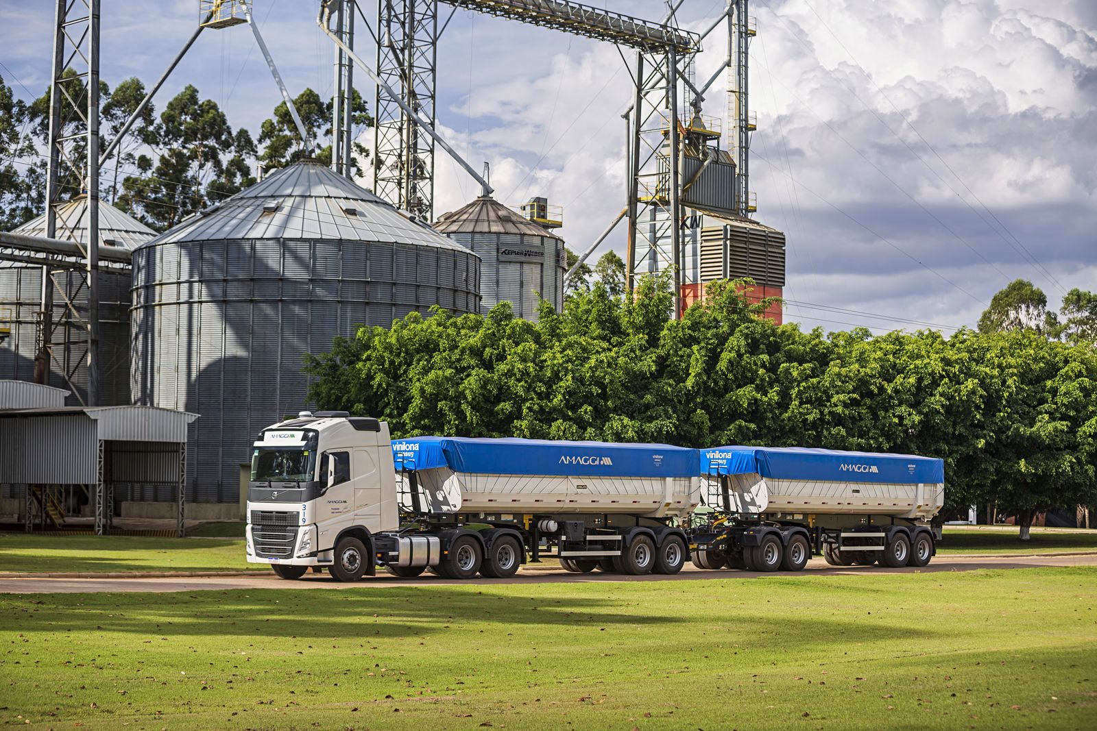 AMAGGI ADQUIRE 440 CAMINHÕES VOLVO PARA O TRANSPORTE DE PRODUTOS AGRÍCOLAS PARA EXPORTAÇÃO, foto 7