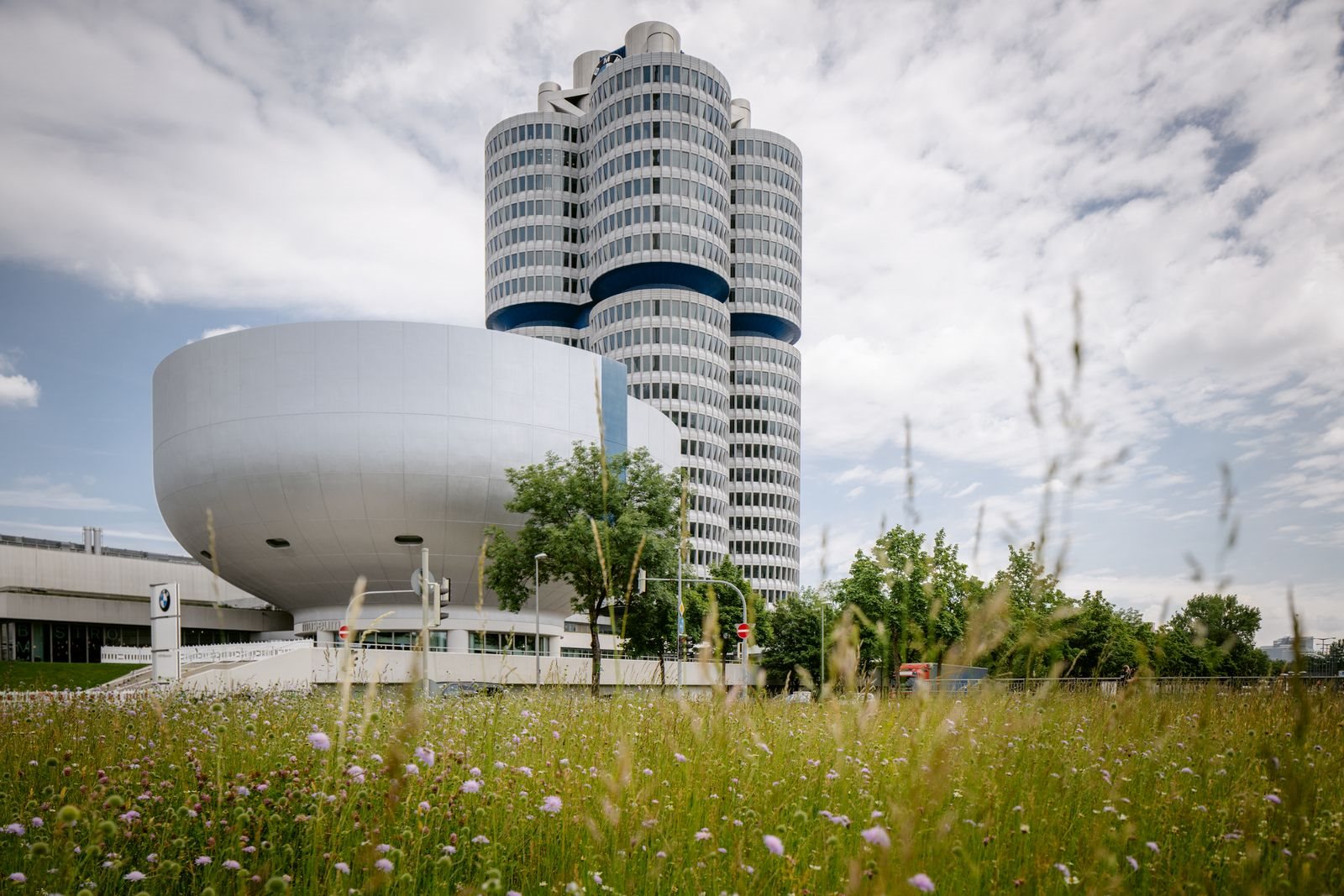 SEDE CENTRAL DA BMW, QUE FOI CONSTRUÍDA PARA DAR FORMA AO FUTURO, CELEBRA SEU 50° ANIVERSÁRIO, foto 17