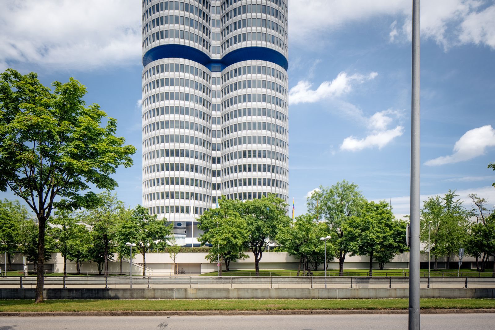 SEDE CENTRAL DA BMW, QUE FOI CONSTRUÍDA PARA DAR FORMA AO FUTURO, CELEBRA SEU 50° ANIVERSÁRIO, foto 18