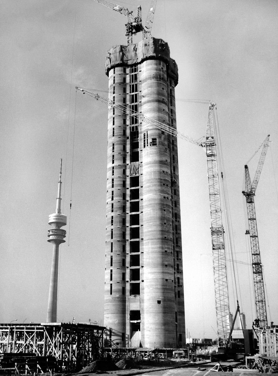 SEDE CENTRAL DA BMW, QUE FOI CONSTRUÍDA PARA DAR FORMA AO FUTURO, CELEBRA SEU 50° ANIVERSÁRIO, foto 33
