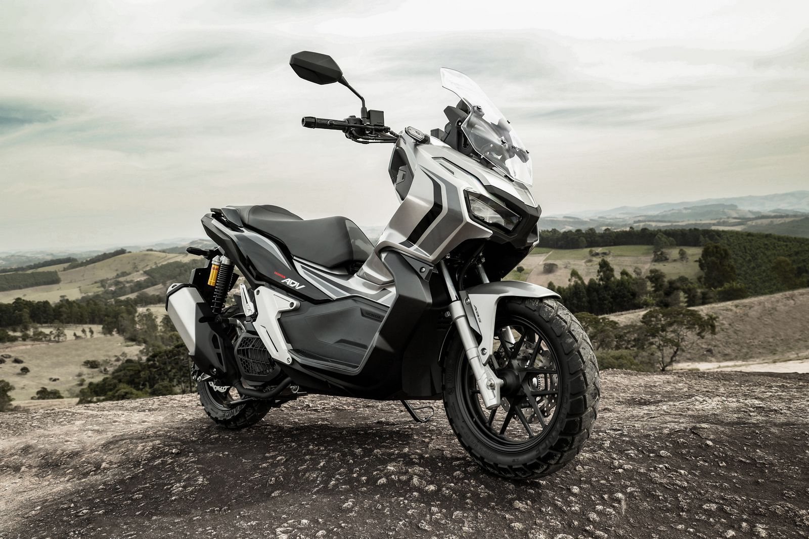 HONDA ADV 2023: OPÇÃO EXCLUSIVA E INOVADORA ENTRE AS SCOOTERS, MODELO GANHA NOVA OPÇÃO DE COR PRATA, foto 2