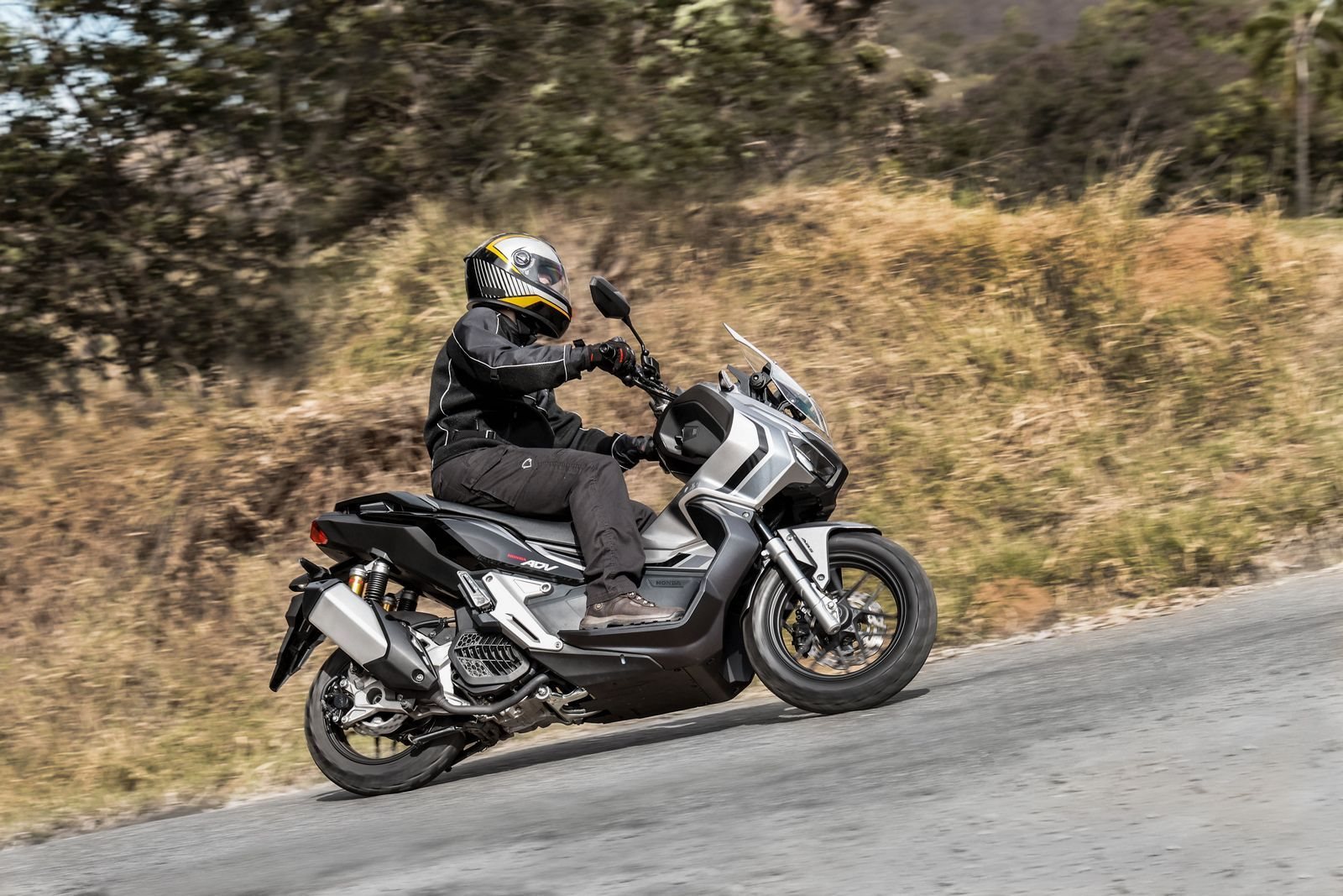 HONDA ADV 2023: OPÇÃO EXCLUSIVA E INOVADORA ENTRE AS SCOOTERS, MODELO GANHA NOVA OPÇÃO DE COR PRATA, foto 8