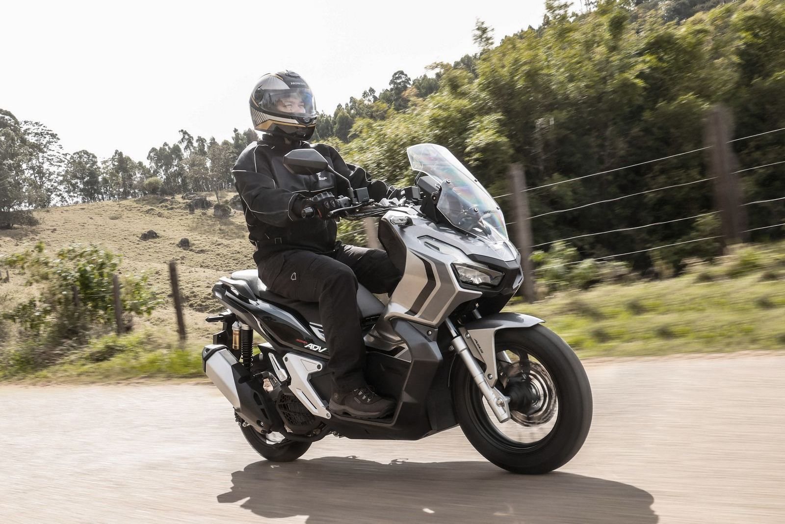 HONDA ADV 2023: OPÇÃO EXCLUSIVA E INOVADORA ENTRE AS SCOOTERS, MODELO GANHA NOVA OPÇÃO DE COR PRATA, foto 9