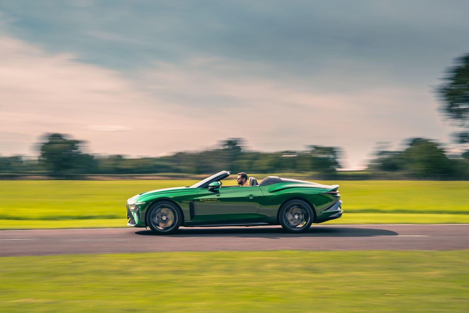 BENTLEY JÁ FABRICOU QUASE TODOS OS EXEMPLARES DO BACALAR, foto 10