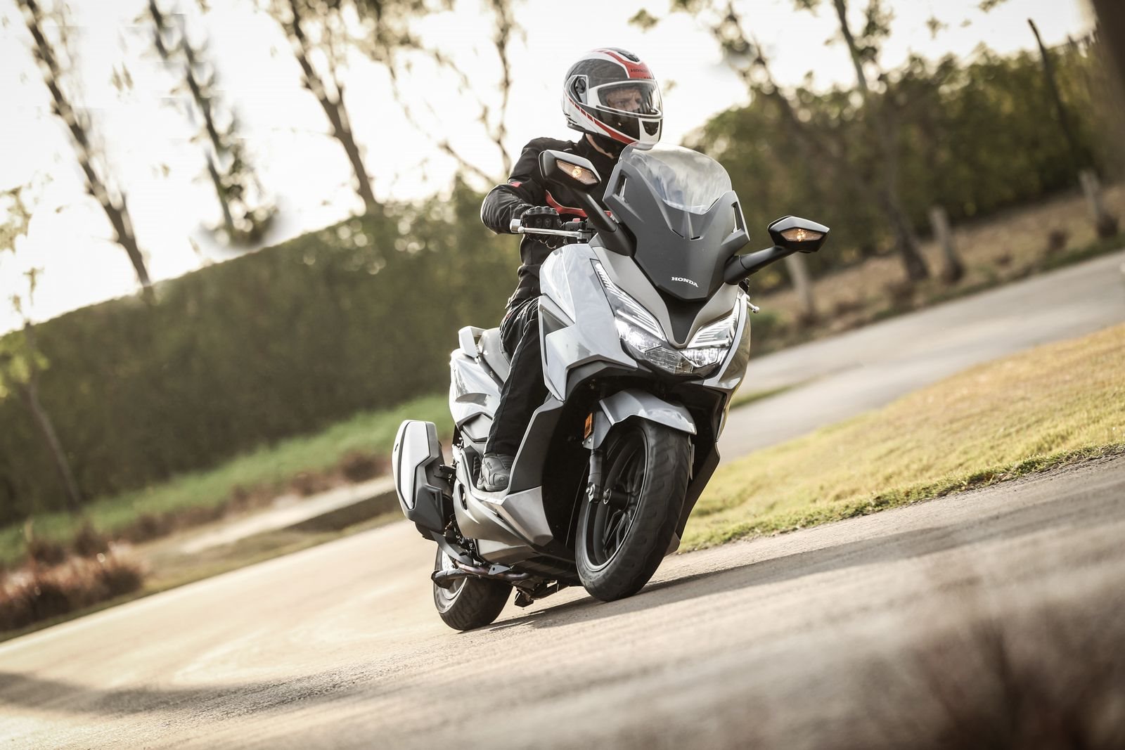 HONDA FORZA 350: SOFISTICAÇÃO E ALTA TECNOLOGIA, foto 5