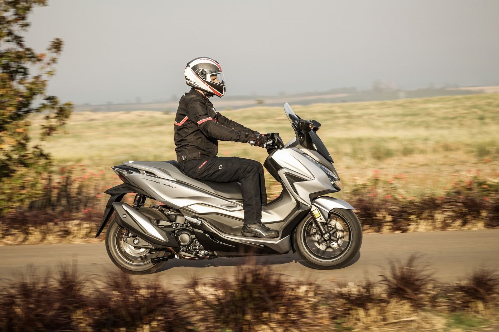 HONDA FORZA 350: SOFISTICAÇÃO E ALTA TECNOLOGIA, foto 7