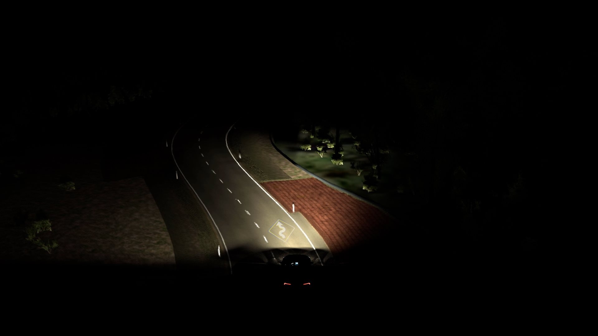TECNOLOGIA DE FARÓIS DA FORD AJUDA OS CONDUTORES A MANTER OS OLHOS NA ESTRADA, foto 1