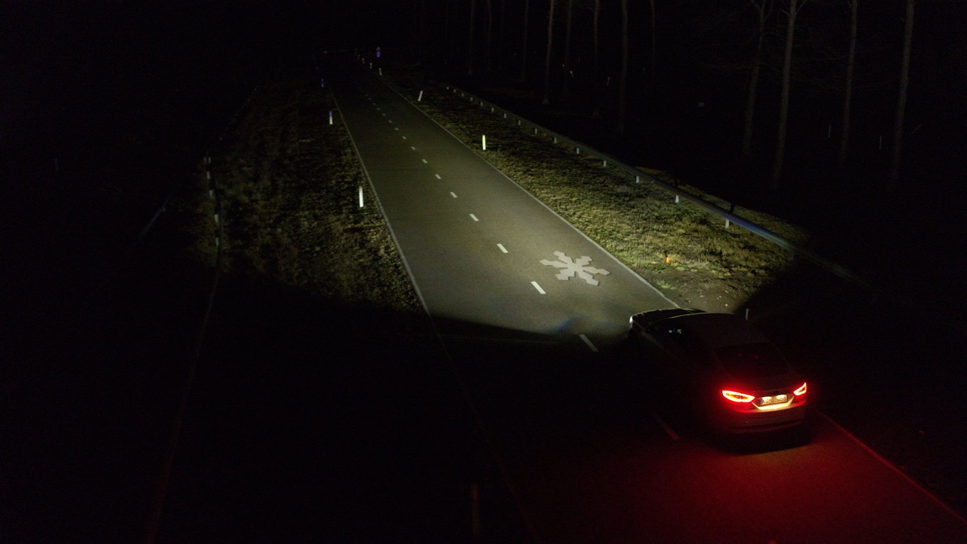 TECNOLOGIA DE FARÓIS DA FORD AJUDA OS CONDUTORES A MANTER OS OLHOS NA ESTRADA, foto 4