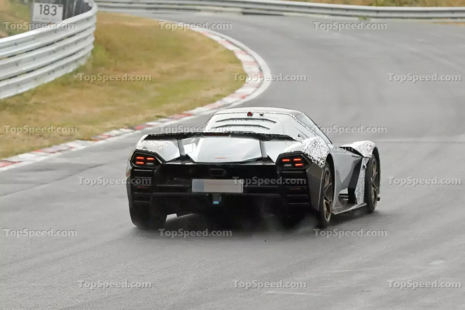 NOVO KTM X-BOW GT-XR COM MOTOR DO AUDI RS 3 SENDO AJUSTADO EM NÜRBURGRING, foto 17