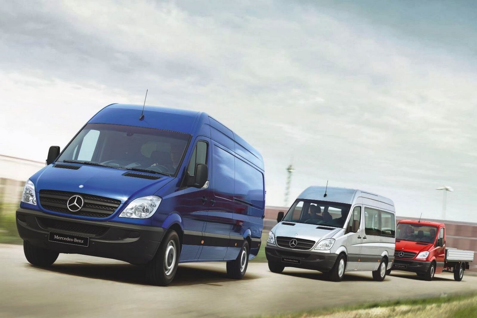 MERCEDES-BENZ SPRINTER COMEMORA 25 ANOS DE SUCESSO NO BRASIL, foto 1