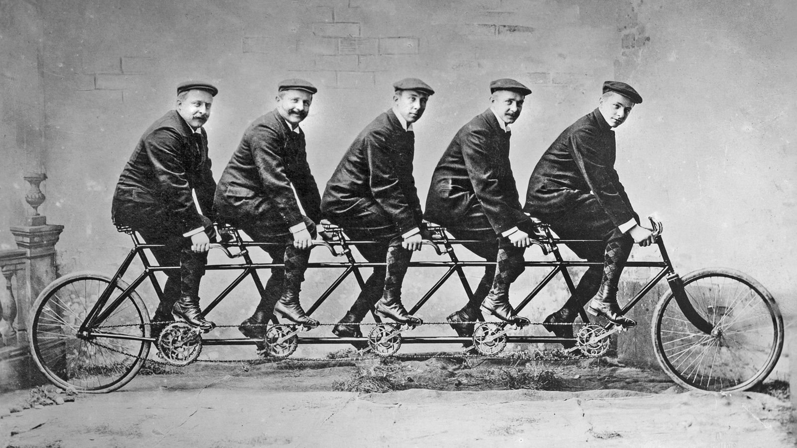 ADAM OPEL FUNDOU A SUA EMPRESA HÁ 160 ANOS, foto 15