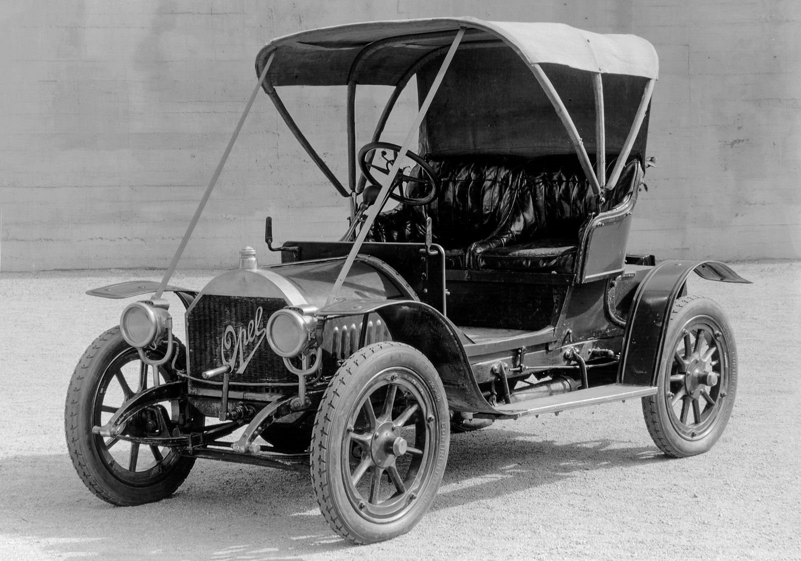 ADAM OPEL FUNDOU A SUA EMPRESA HÁ 160 ANOS, foto 18