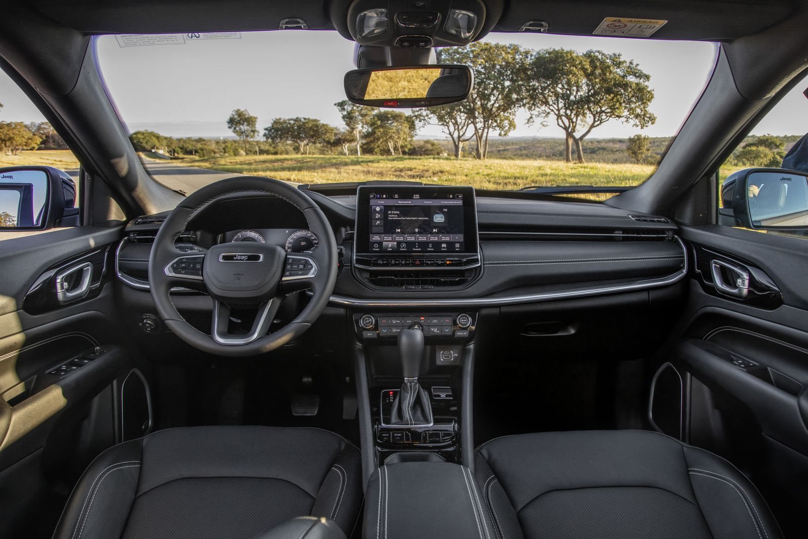 JEEP COMPASS E COMMANDER APRESENTAM LINHA 2023 COM MAIS TECNOLOGIA E NOVOS EQUIPAMENTOS DE SÉRIE, foto 7