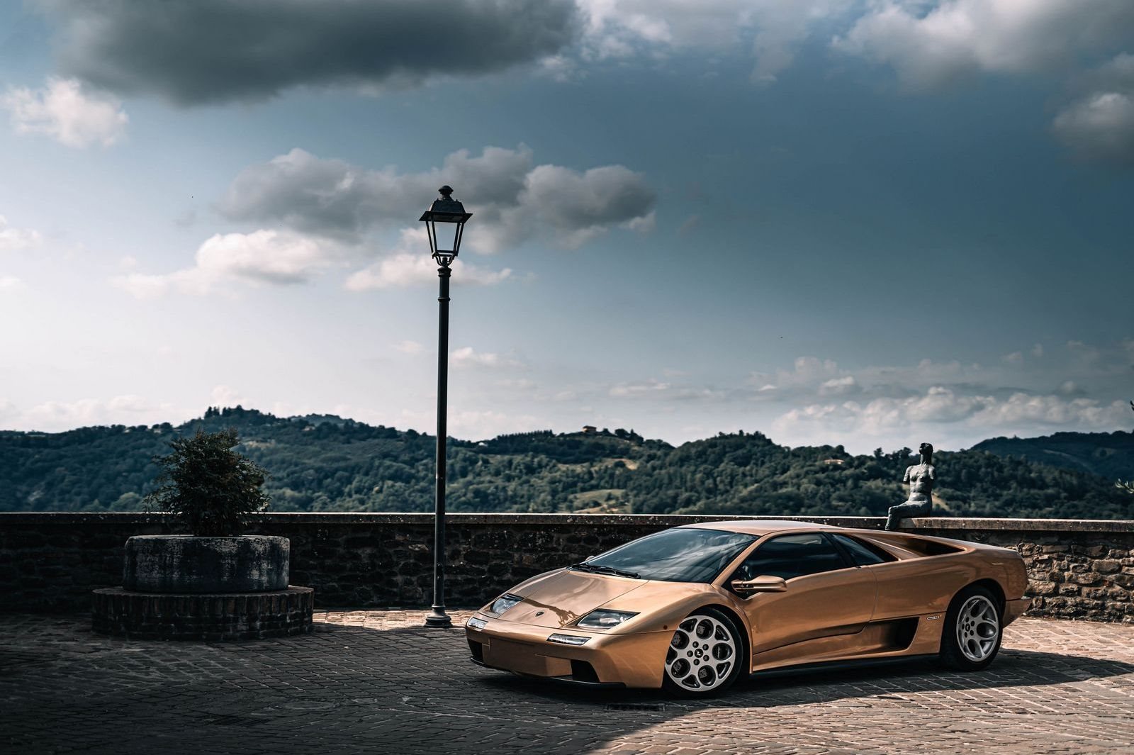 LAMBORGHINI PRESTA HOMENAGEM AO DIABLO E AO SEU MOTOR V12 ASPIRADO NATURALMENTE, foto 10