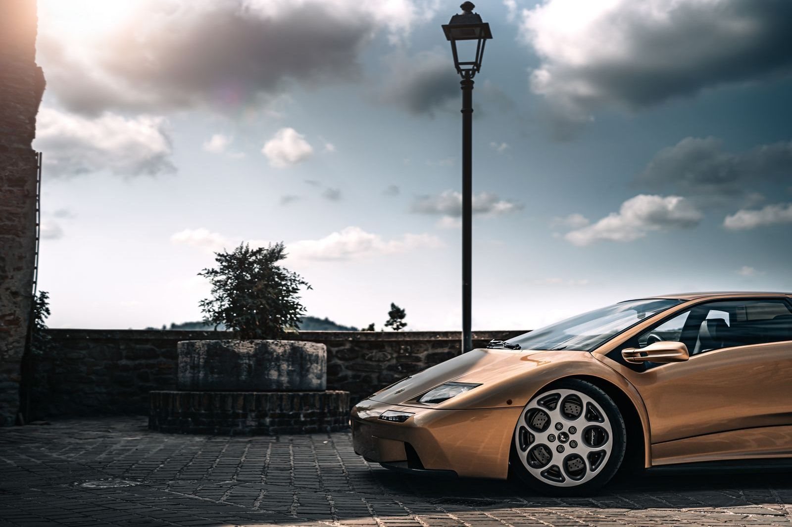 LAMBORGHINI PRESTA HOMENAGEM AO DIABLO E AO SEU MOTOR V12 ASPIRADO NATURALMENTE, foto 13