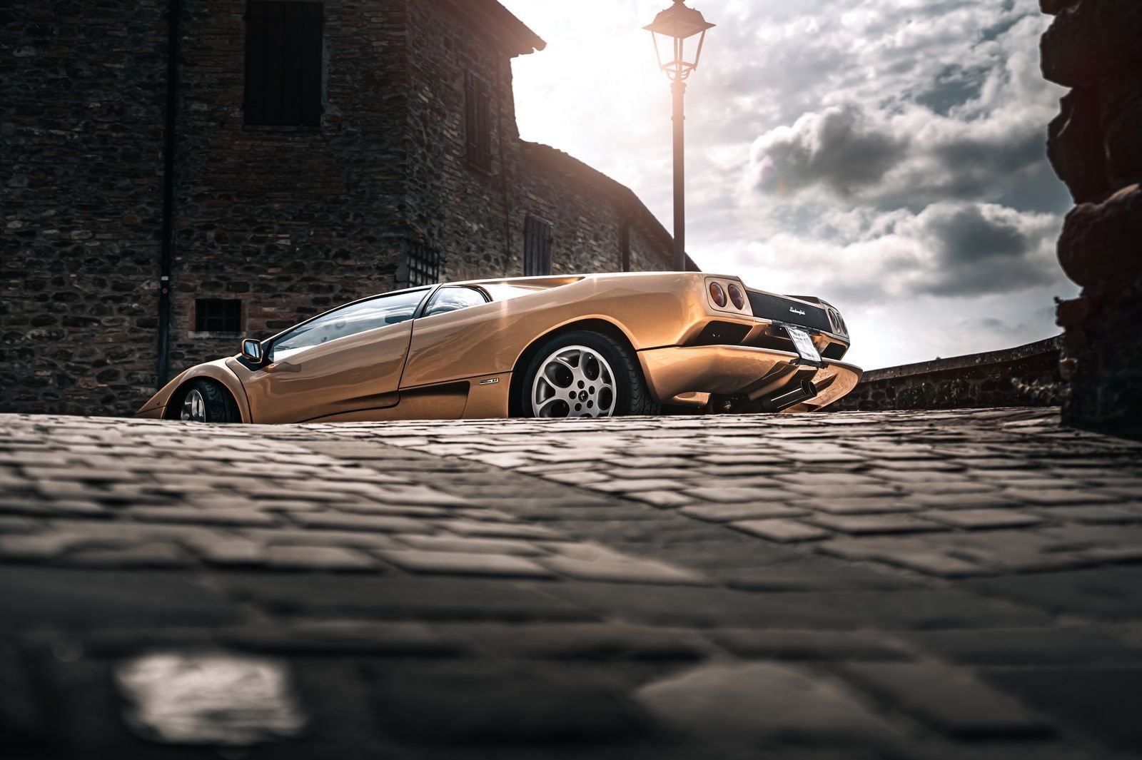 LAMBORGHINI PRESTA HOMENAGEM AO DIABLO E AO SEU MOTOR V12 ASPIRADO NATURALMENTE, foto 14