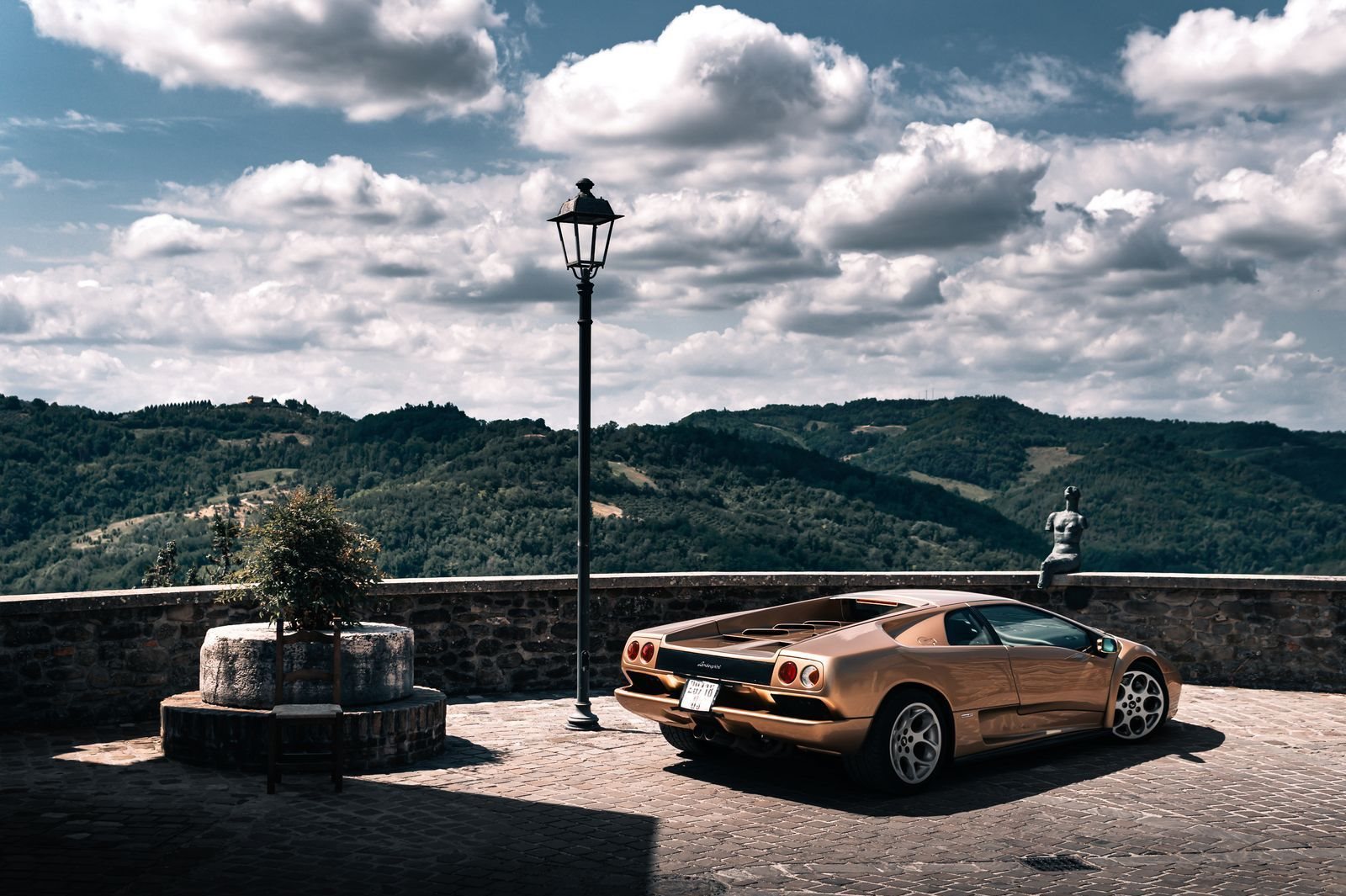 LAMBORGHINI PRESTA HOMENAGEM AO DIABLO E AO SEU MOTOR V12 ASPIRADO NATURALMENTE, foto 15