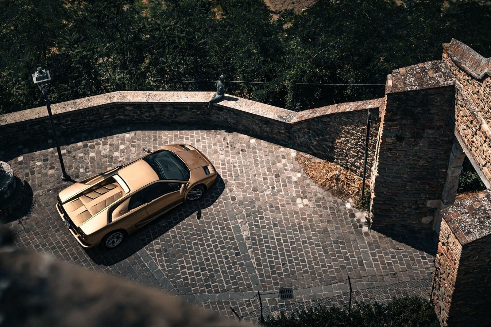 LAMBORGHINI PRESTA HOMENAGEM AO DIABLO E AO SEU MOTOR V12 ASPIRADO NATURALMENTE, foto 17