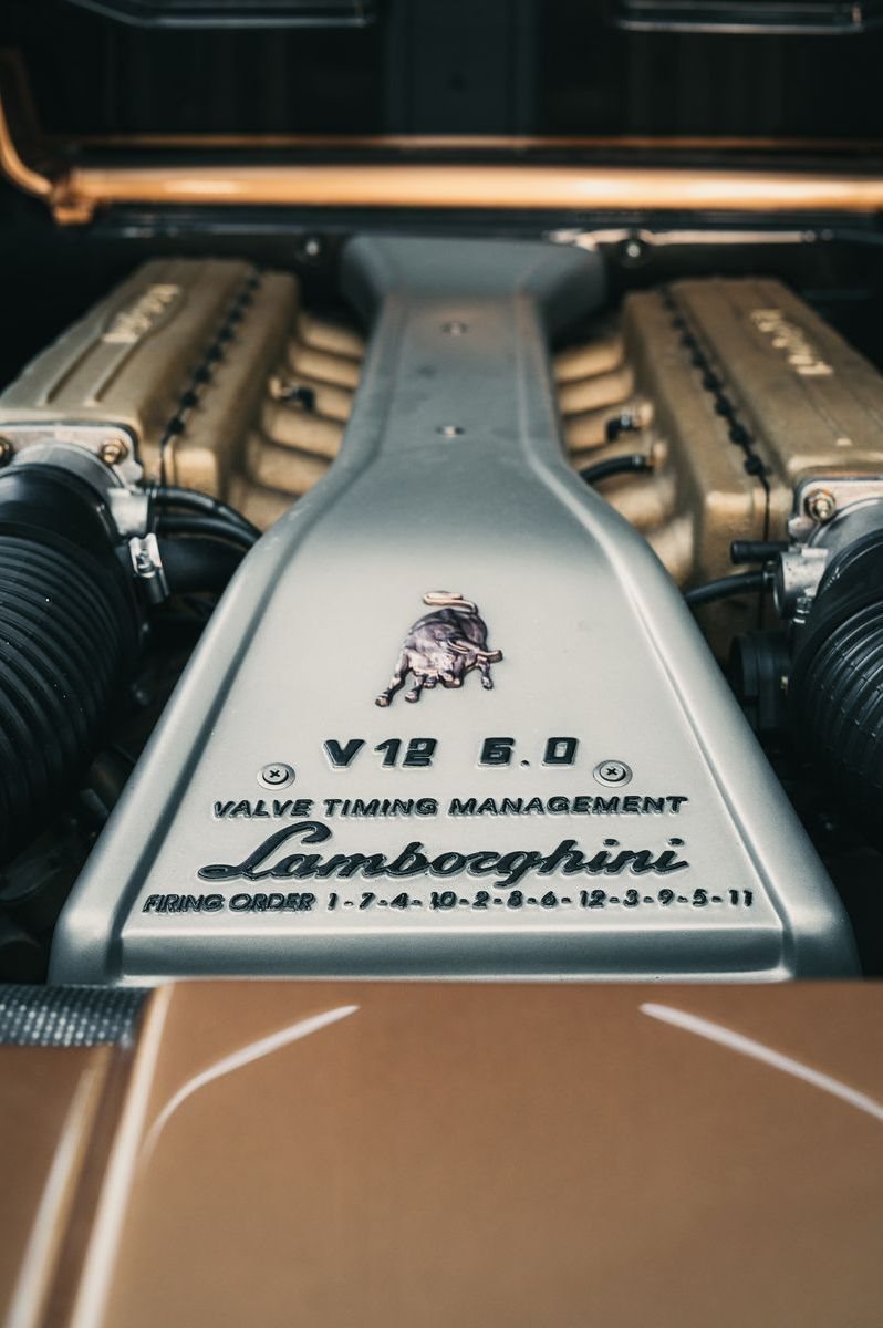 LAMBORGHINI PRESTA HOMENAGEM AO DIABLO E AO SEU MOTOR V12 ASPIRADO NATURALMENTE, foto 30