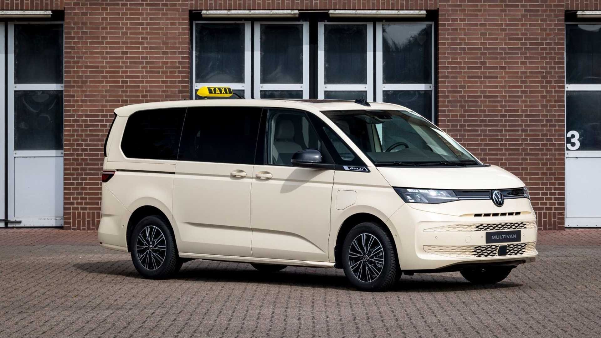VOLKSWAGEN ID. BUZZ SE CONVERTE EM UM ESTILOSO VEÍCULO ELÉTRICO DE EMERGÊNCIA EM HANOVER, foto 3