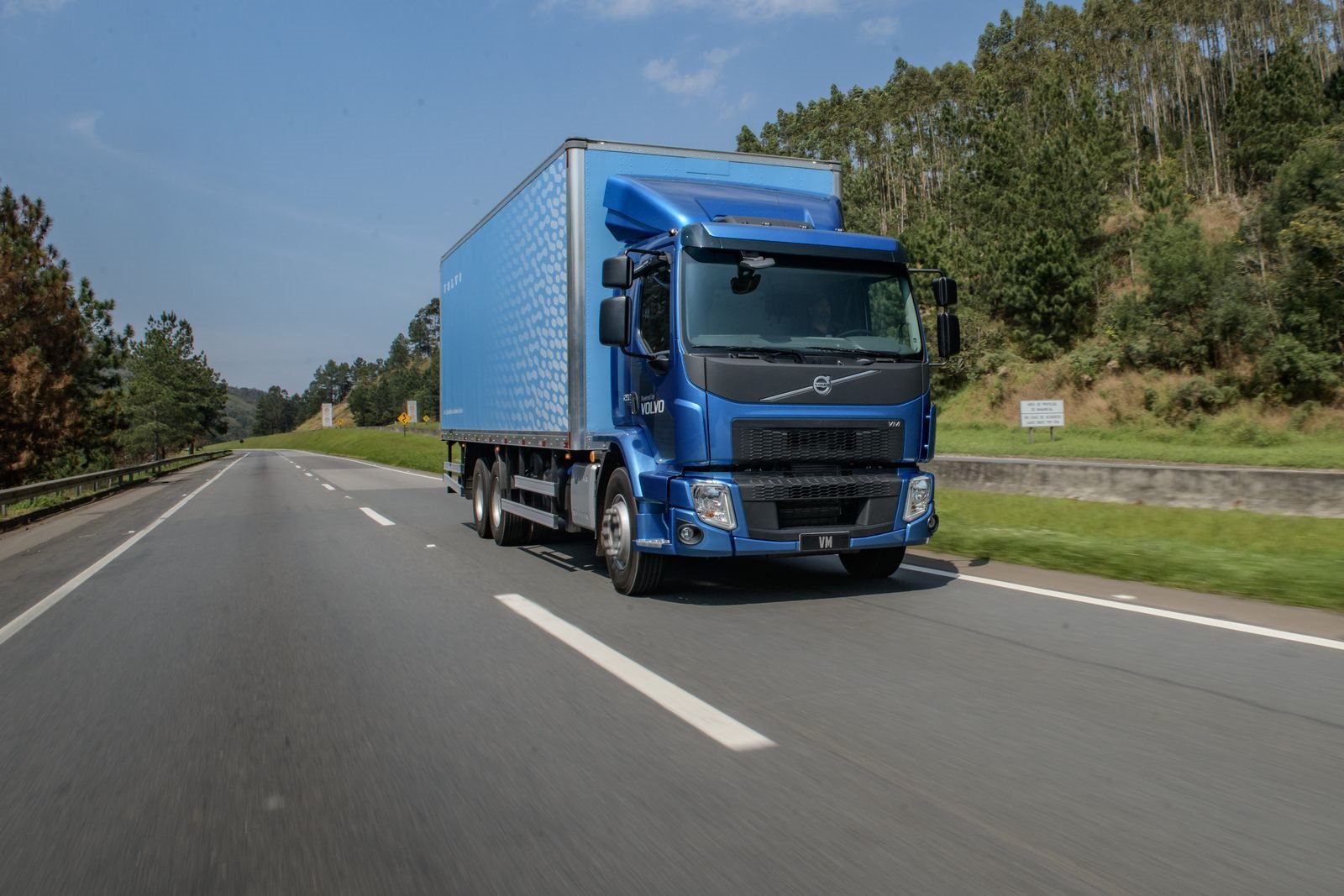 LINHA VM EURO 6 TRAZ NOVO MOTOR VOLVO, COM MAIS POTÊNCIA E ATÉ 10% MAIS ECONÔMICO, foto 3
