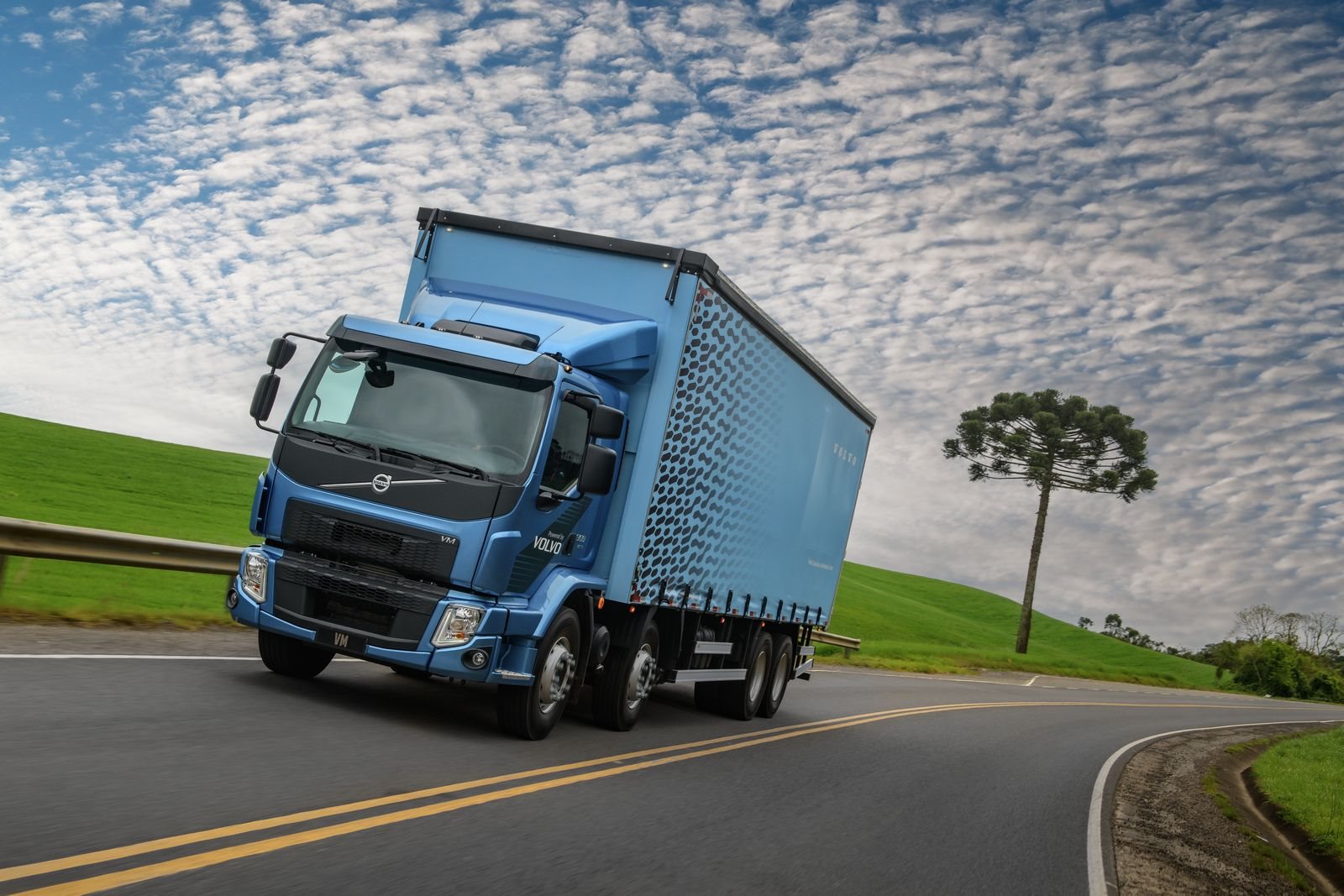 LINHA VM EURO 6 TRAZ NOVO MOTOR VOLVO, COM MAIS POTÊNCIA E ATÉ 10% MAIS ECONÔMICO, foto 4