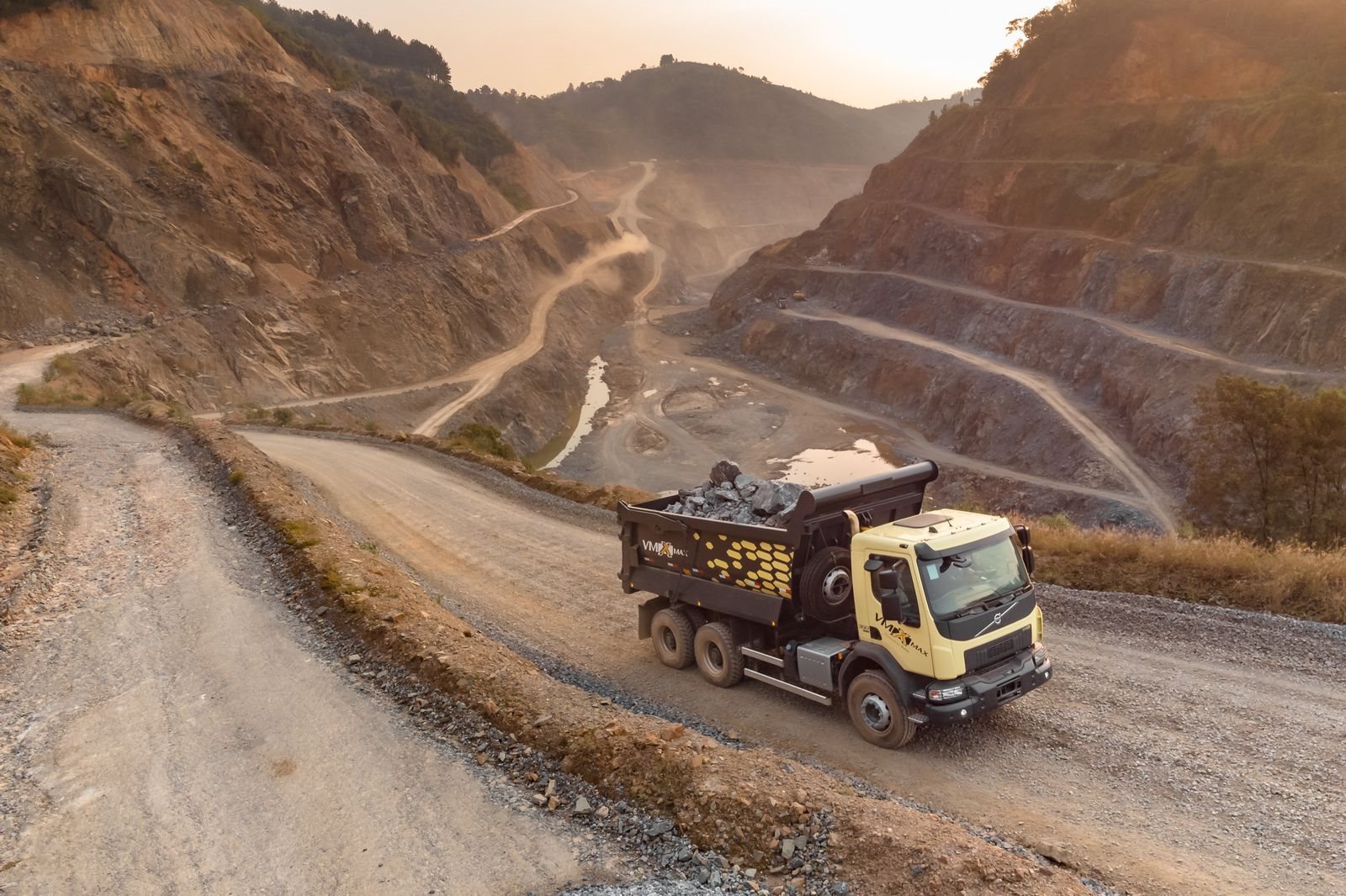 LINHA VM EURO 6 TRAZ NOVO MOTOR VOLVO, COM MAIS POTÊNCIA E ATÉ 10% MAIS ECONÔMICO, foto 9