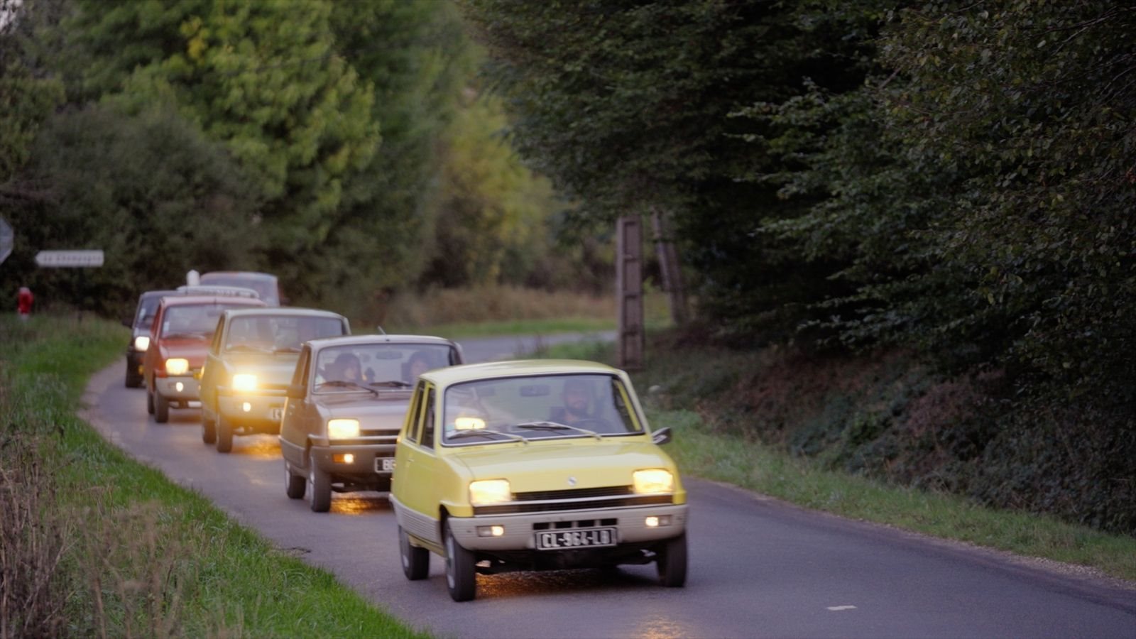 ENCONTRO DE COLECIONADORES APAIXONADOS PELO RENAULT 5 DESPERTA LEMBRANÇAS EM EVENTO NA FRANÇA, foto 10
