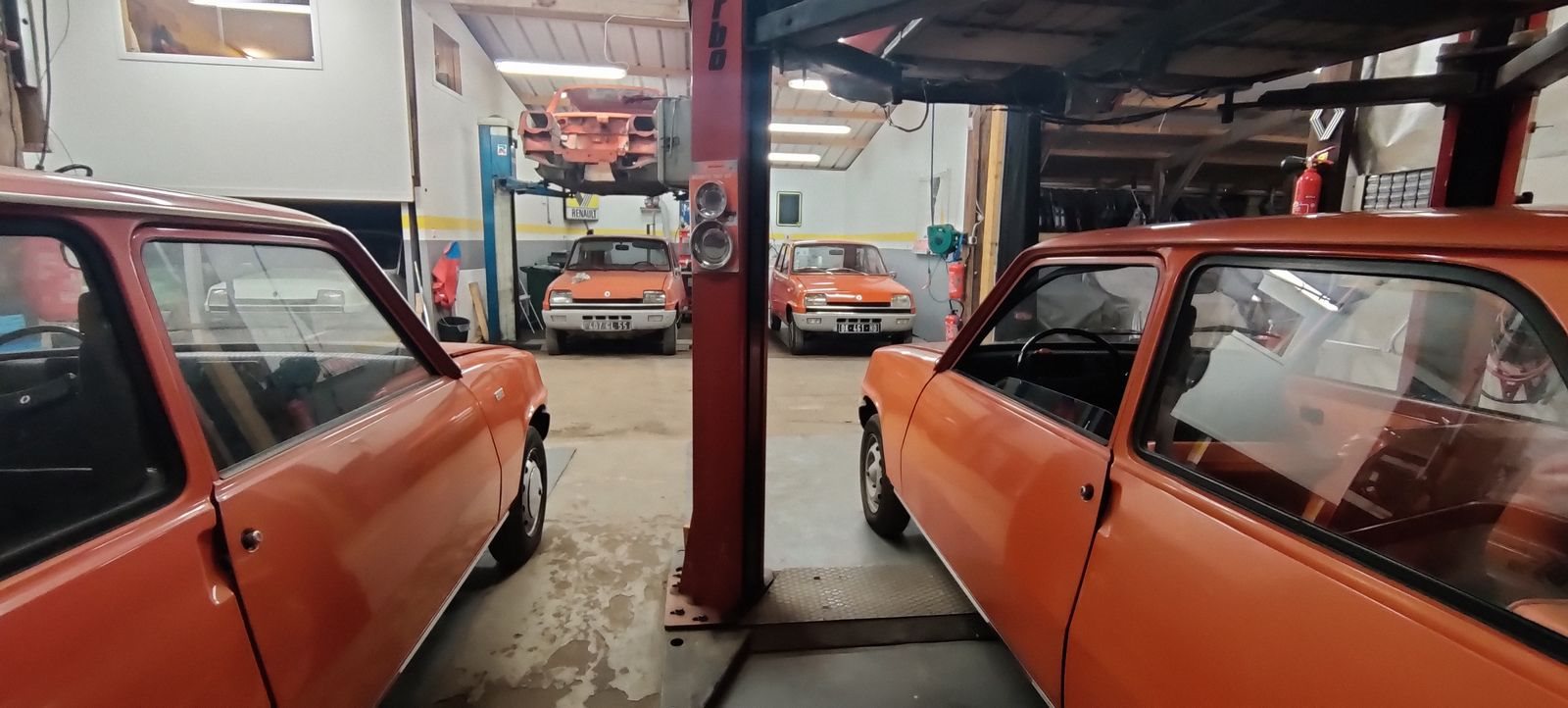 ENCONTRO DE COLECIONADORES APAIXONADOS PELO RENAULT 5 DESPERTA LEMBRANÇAS EM EVENTO NA FRANÇA, foto 19