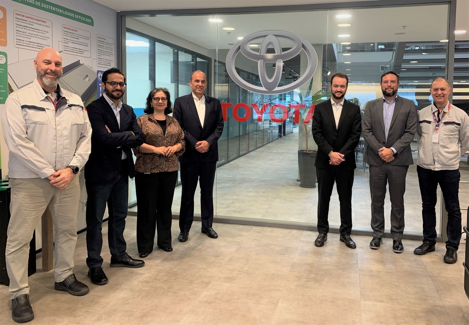 TOYOTA E AUTOMOB INICIAM JORNADA DE TRANSFORMAÇÃO NA REDE DE CONCESSIONÁRIAS DO FABRICANTE, foto 1