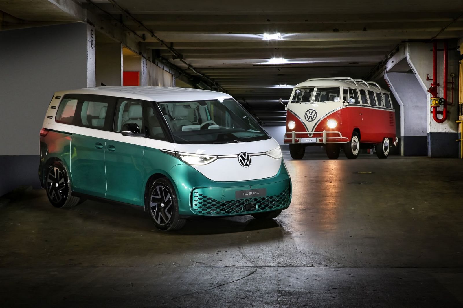 ID. BUZZ E KOMBI ‘CORUJINHA’ TÊM ENCONTRO HISTÓRICO NA FÁBRICA VOLKSWAGEN ANCHIETA, foto 4
