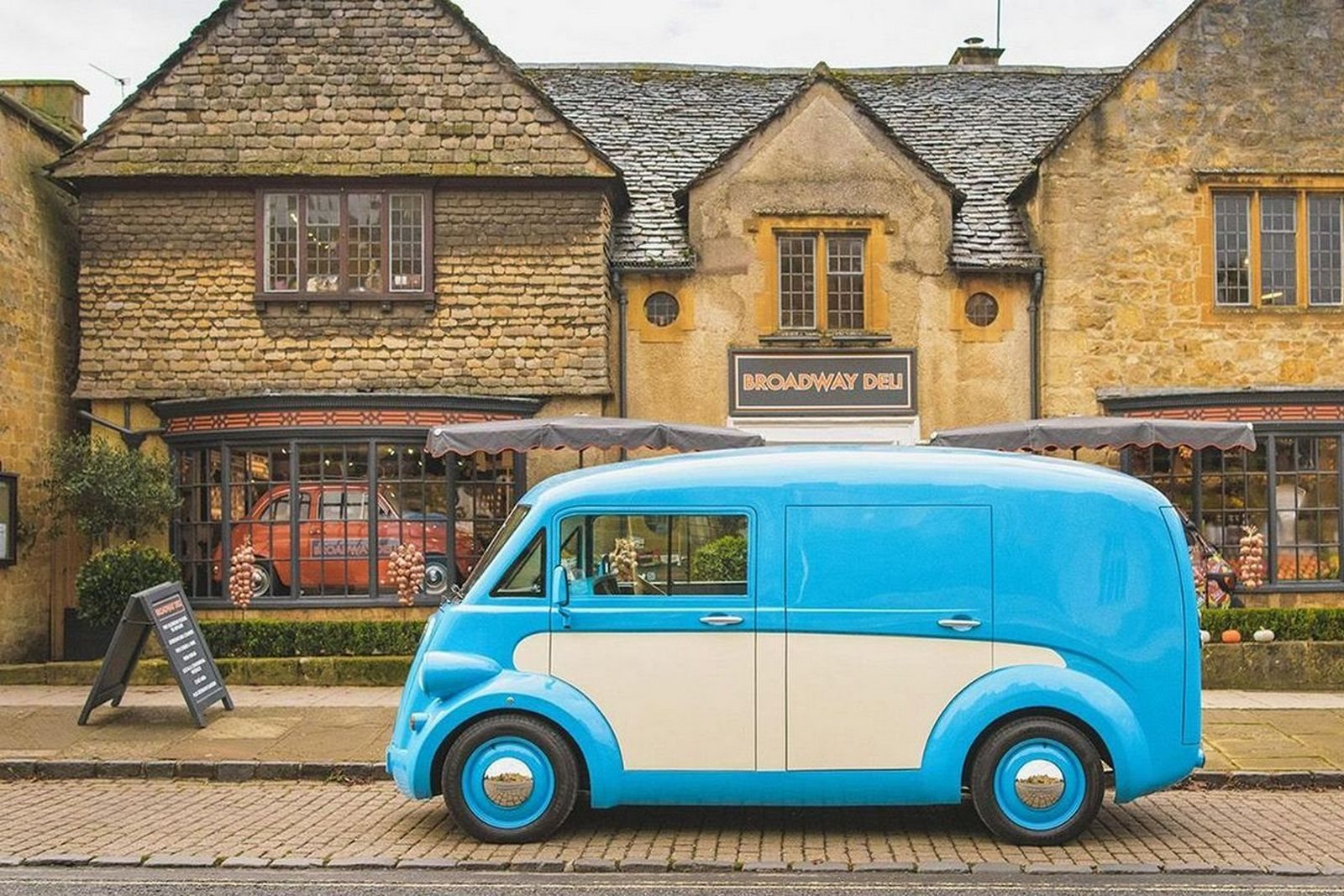 MORRIS JE: A NOVA VAN ELÉTRICA DE ESTILO RETRO ESTÁ PRONTA PARA SEU LANÇAMENTO, foto 3