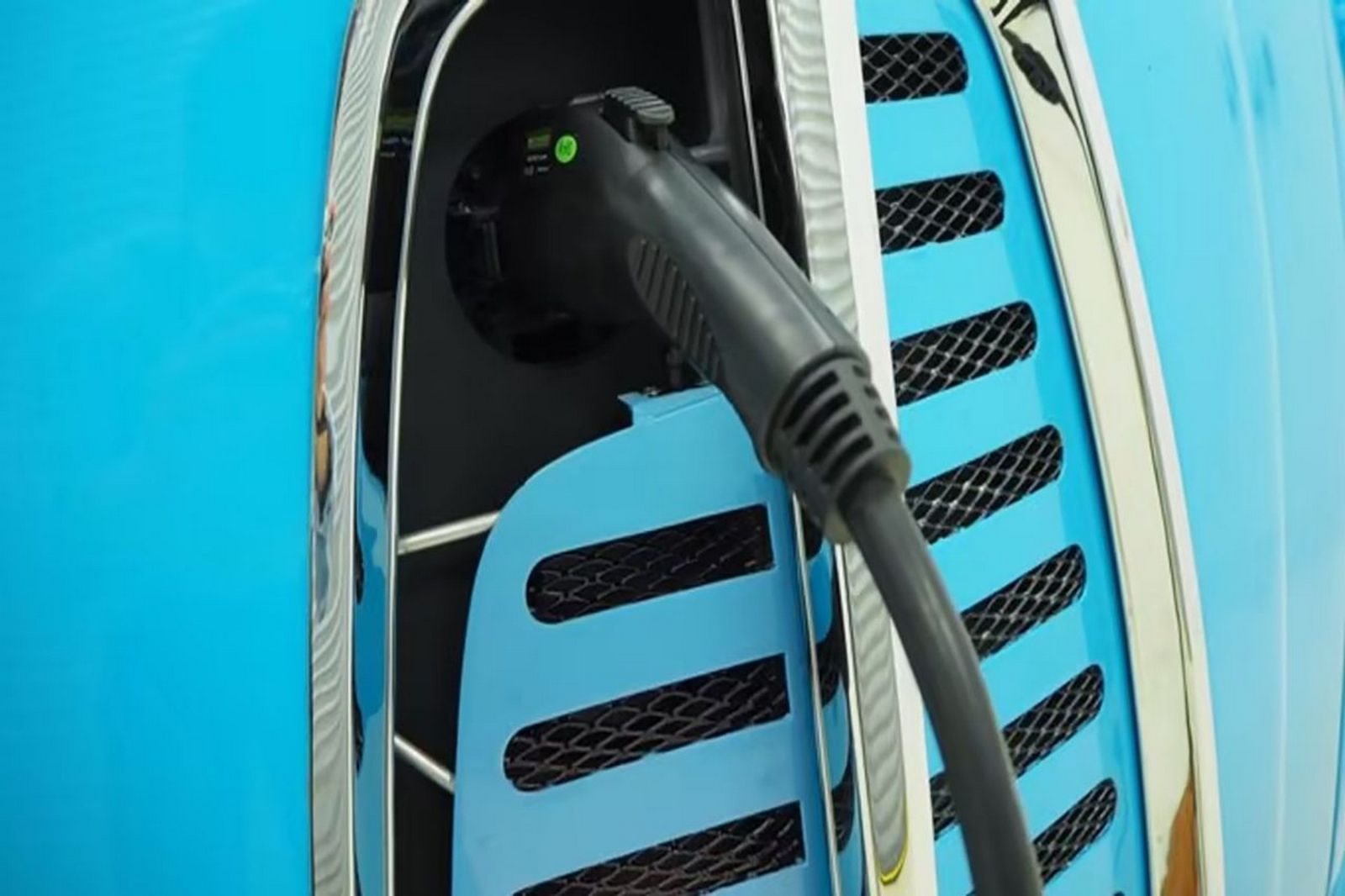 MORRIS JE: A NOVA VAN ELÉTRICA DE ESTILO RETRO ESTÁ PRONTA PARA SEU LANÇAMENTO, foto 8